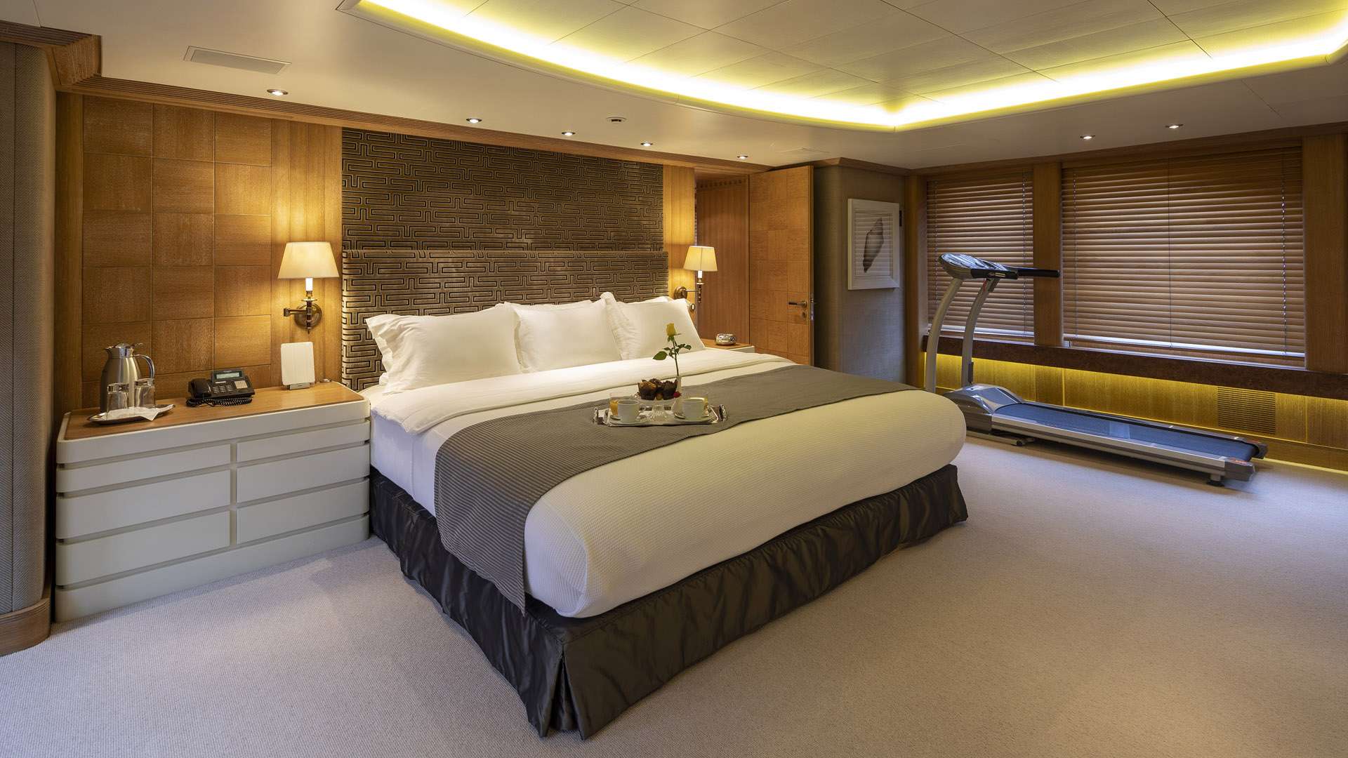 ALEXANDRA yacht image 8