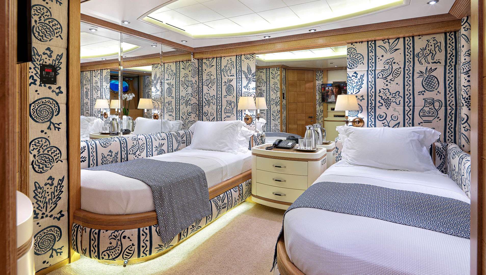ALEXANDRA yacht image 14