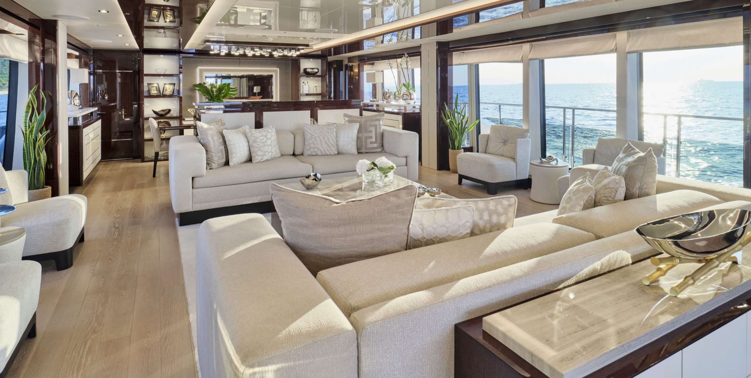 Main deck salon