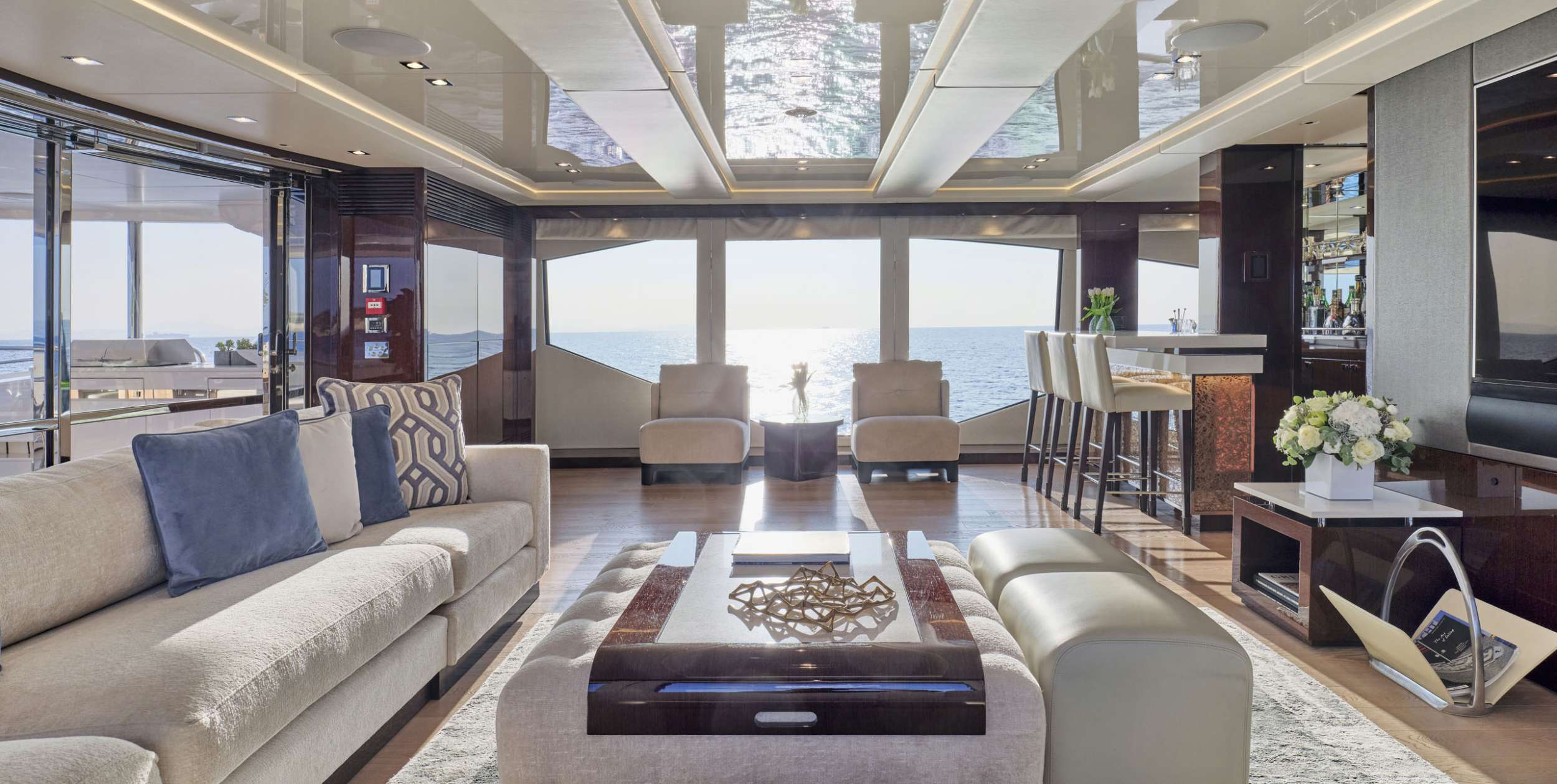 Upper deck salon