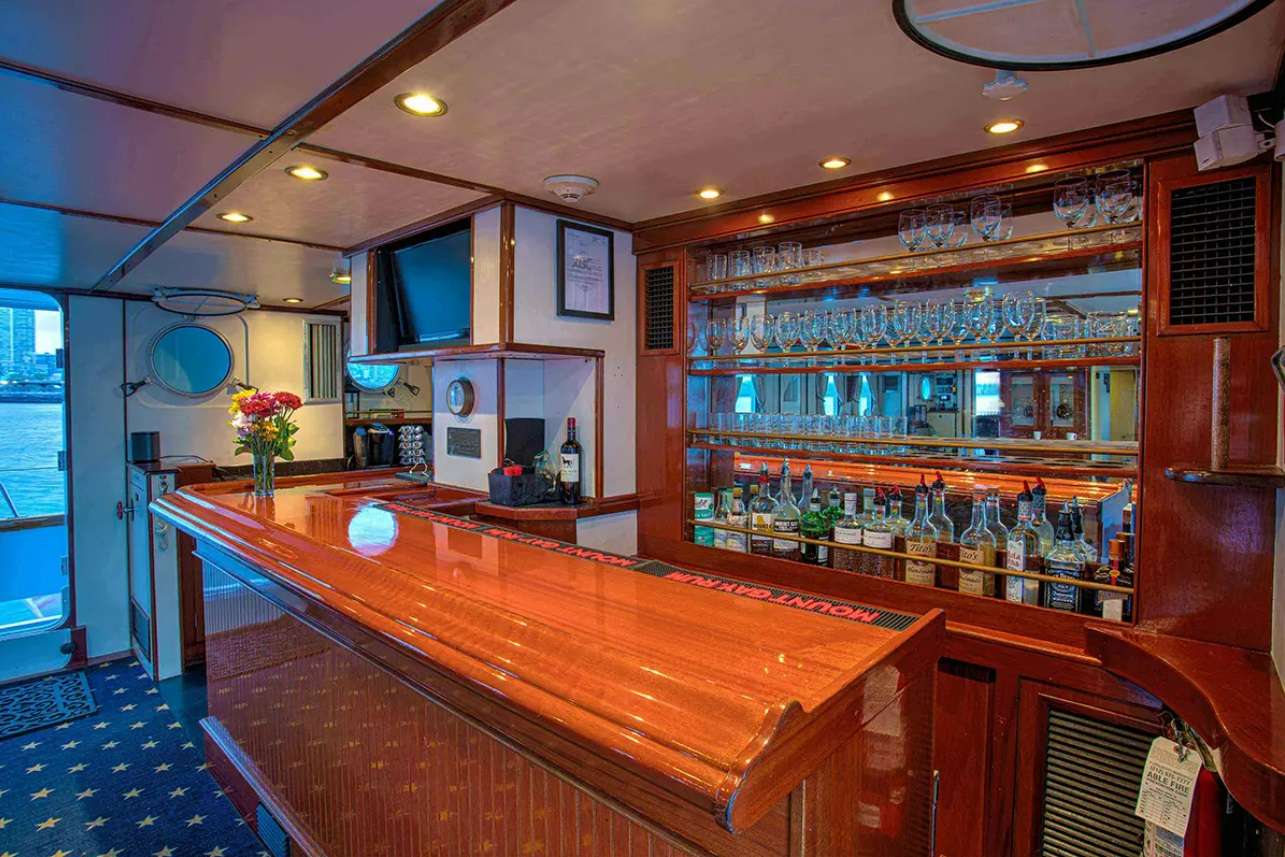 ARABELLA yacht image 3