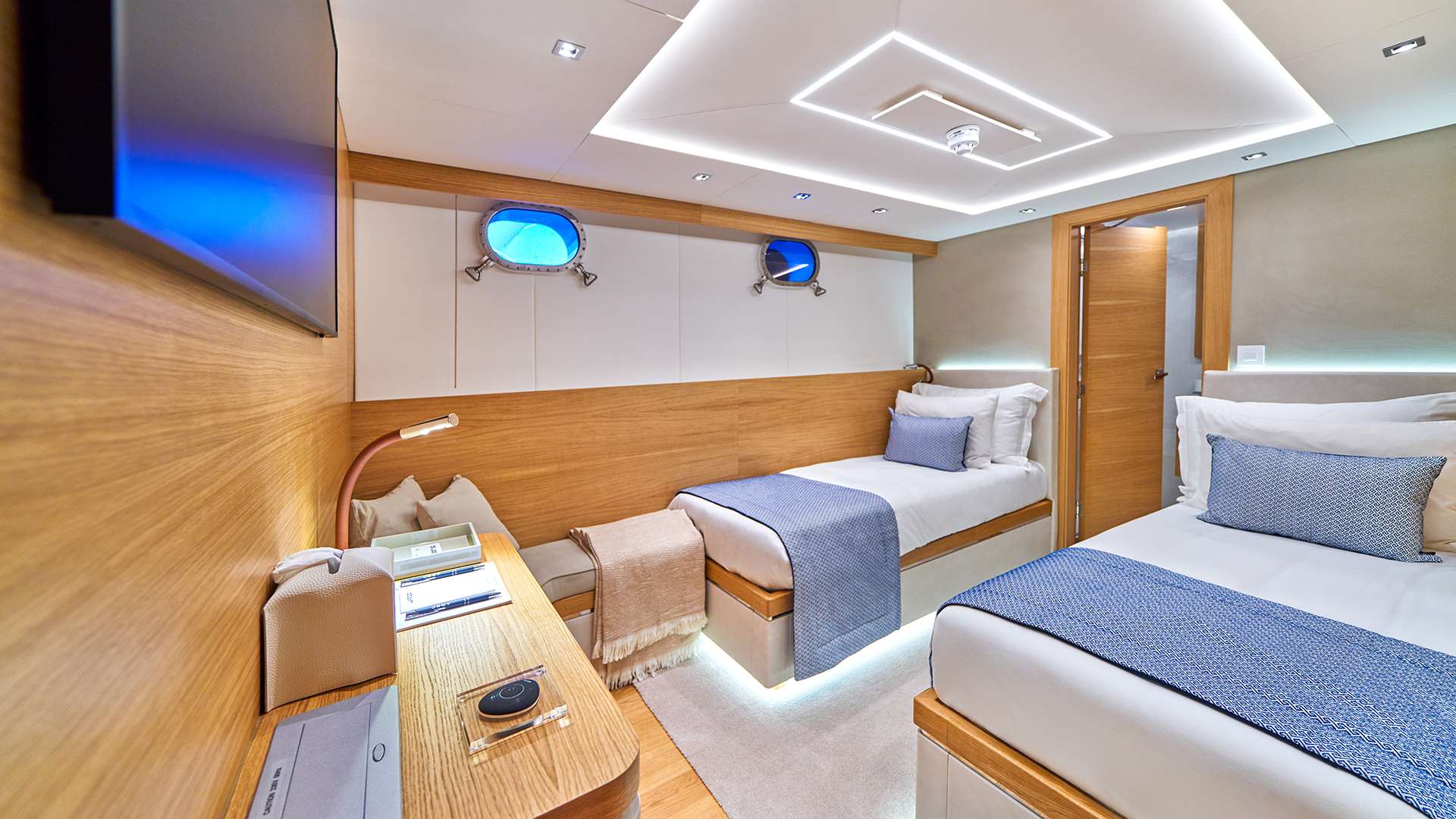 ARGO yacht image 16