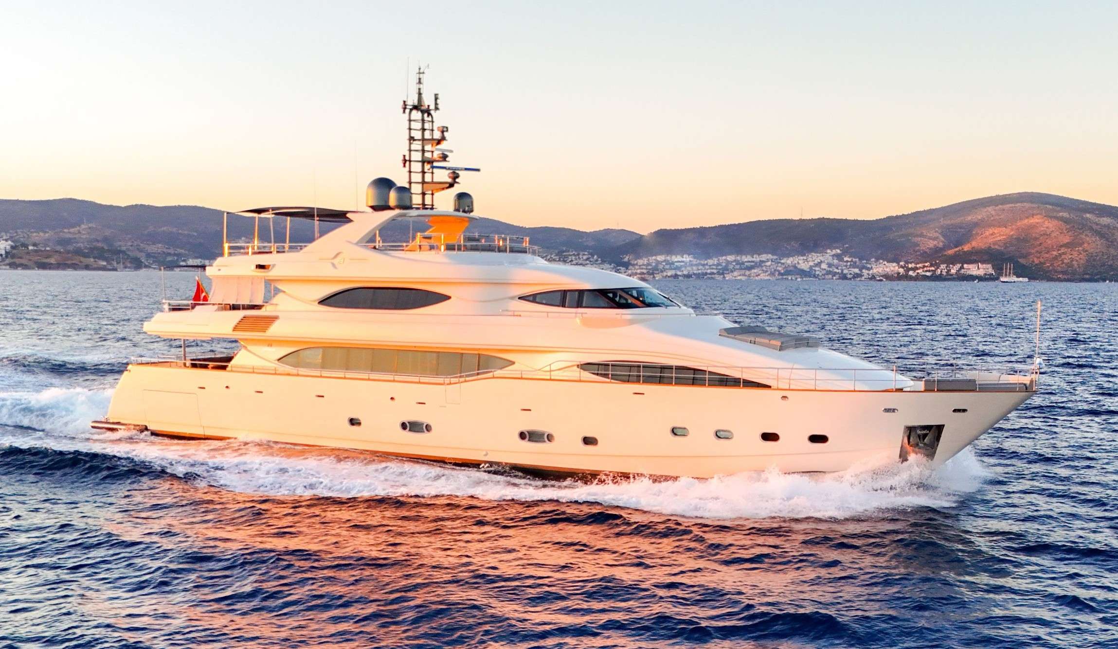 ARIELA yacht image 4