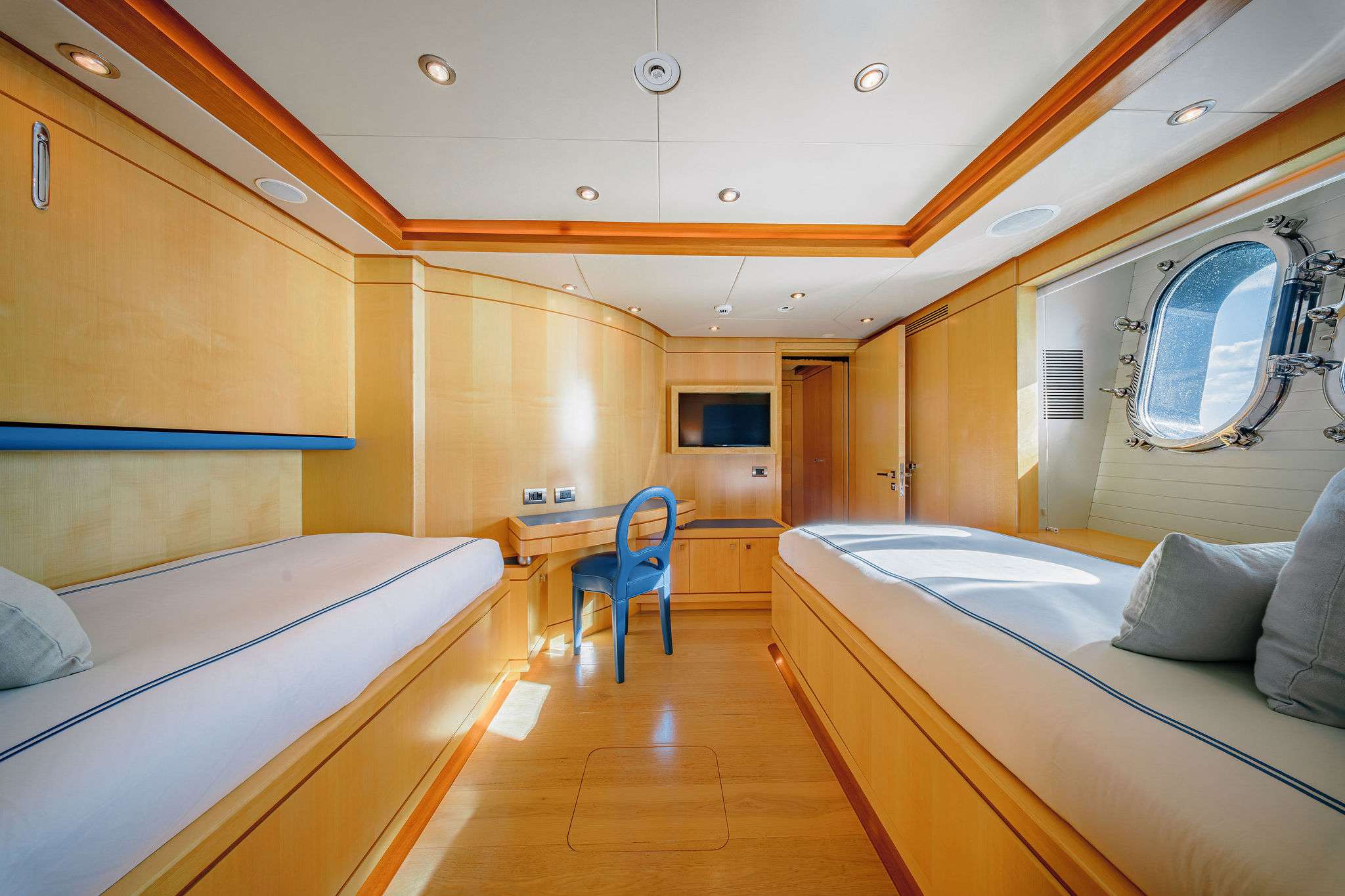 Arthurs Way yacht image 8