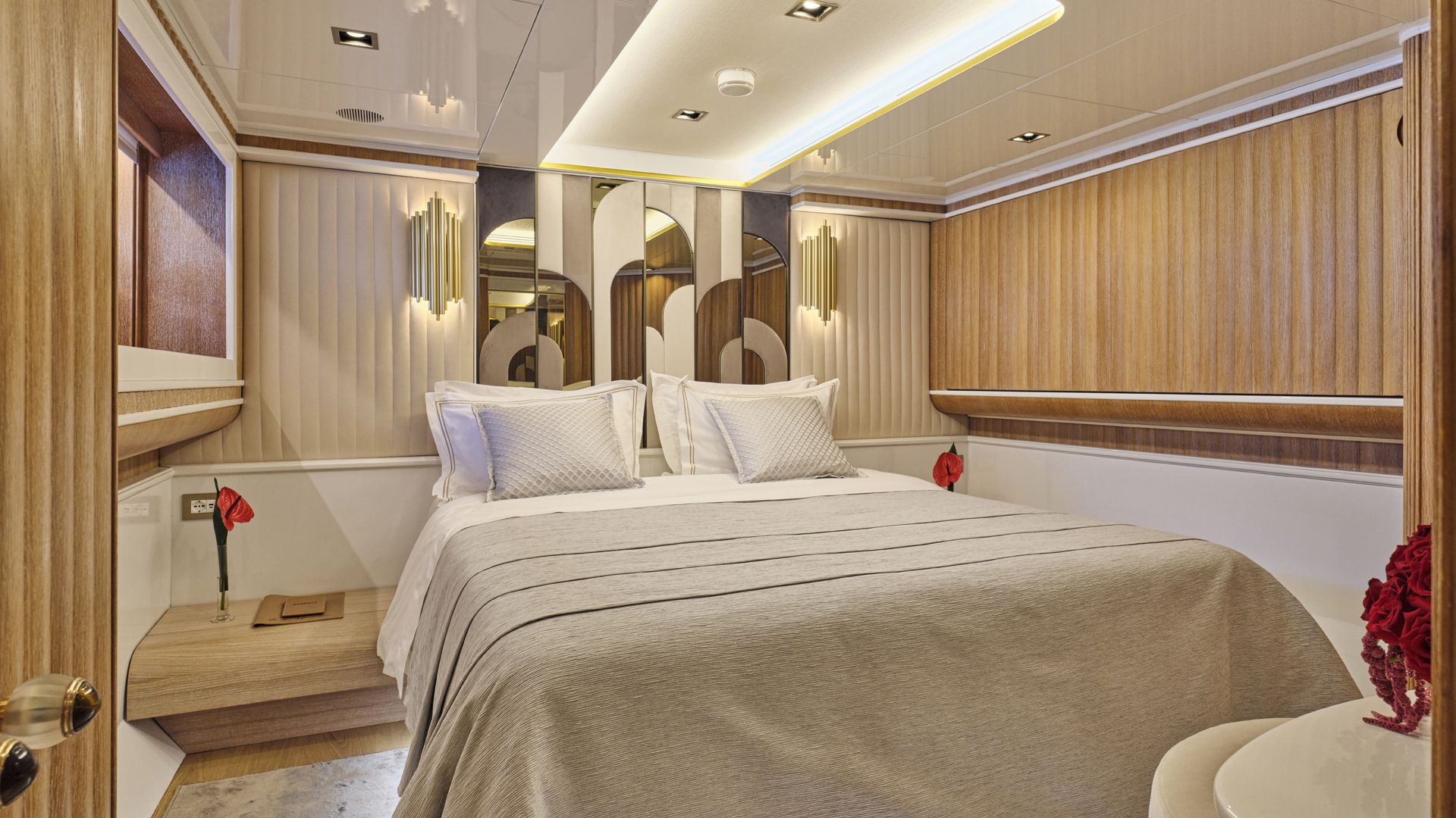 Convetible Twin Stateroom with pullman berth