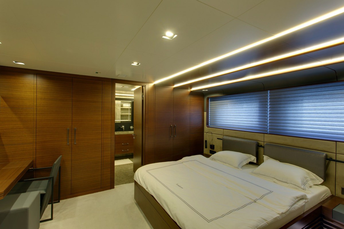 BEBE yacht image 8