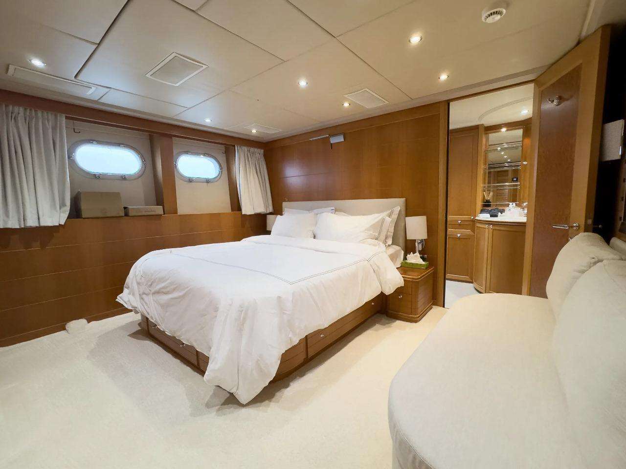 BENIK yacht image 10