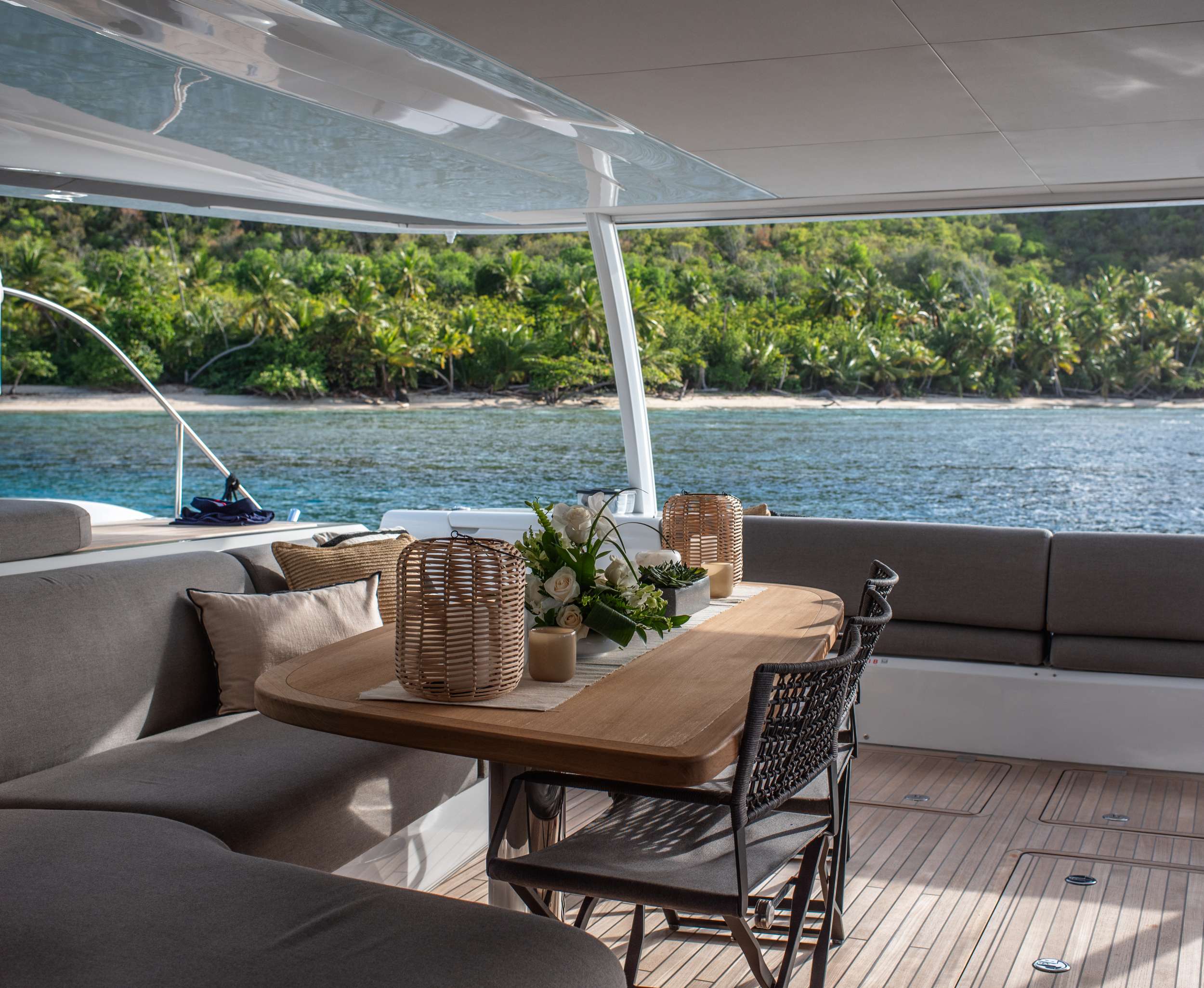 C'EST LA VIE yacht image 11