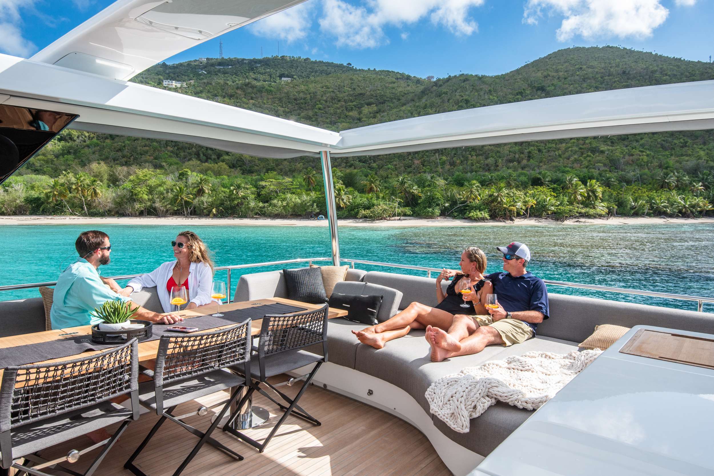 C'EST LA VIE yacht image 14