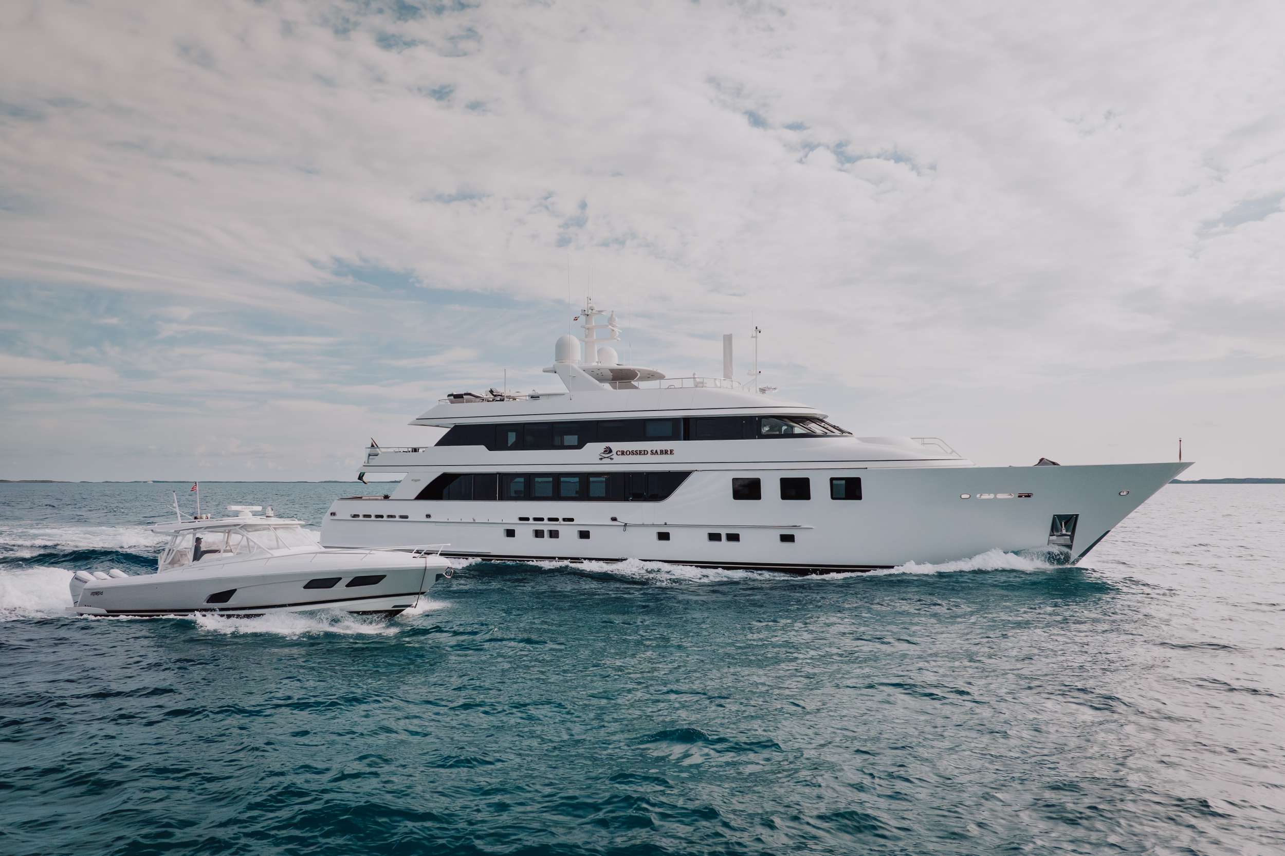 Crossed Sabre yacht image 1