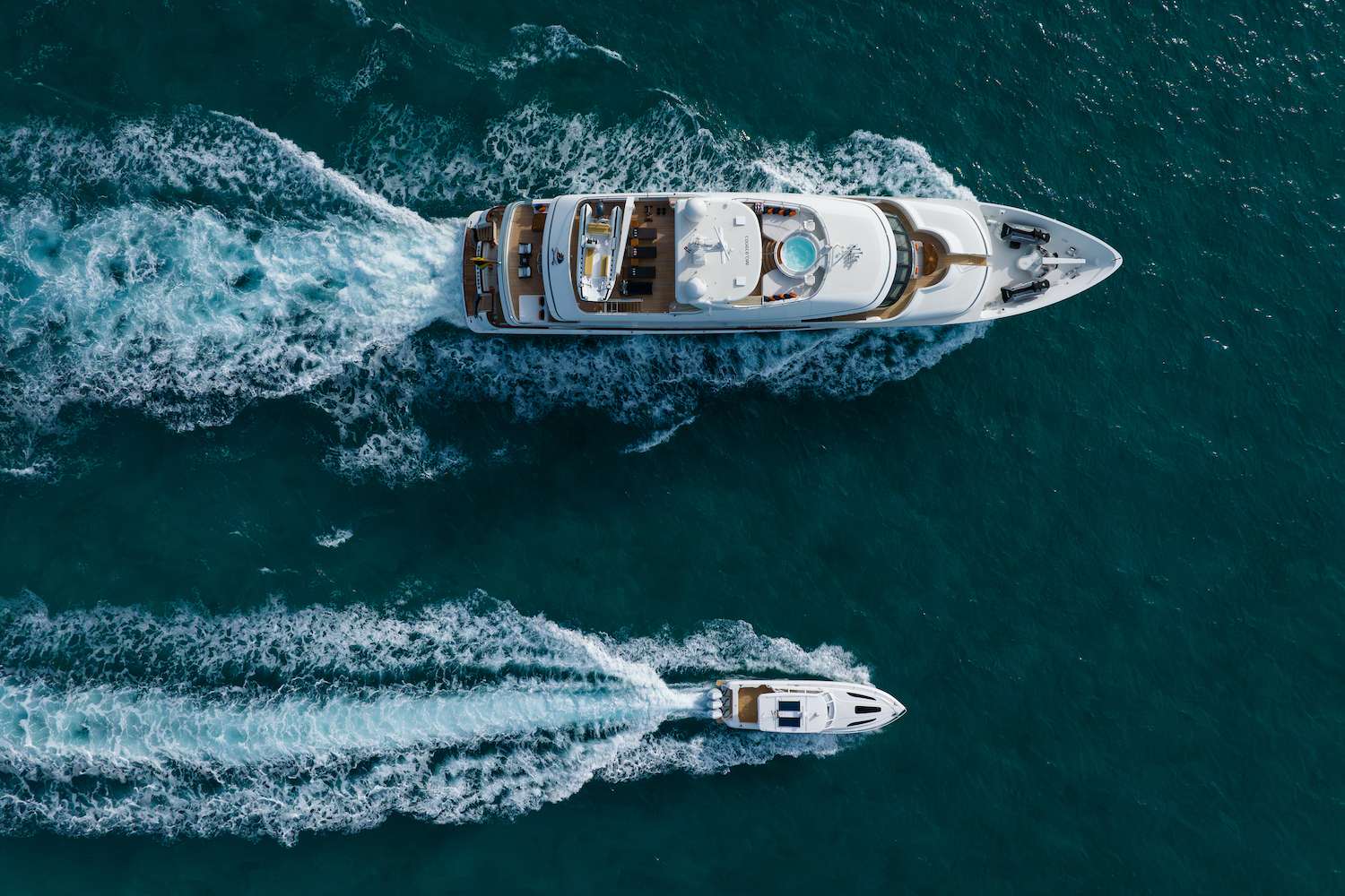 Crossed Sabre yacht image 17