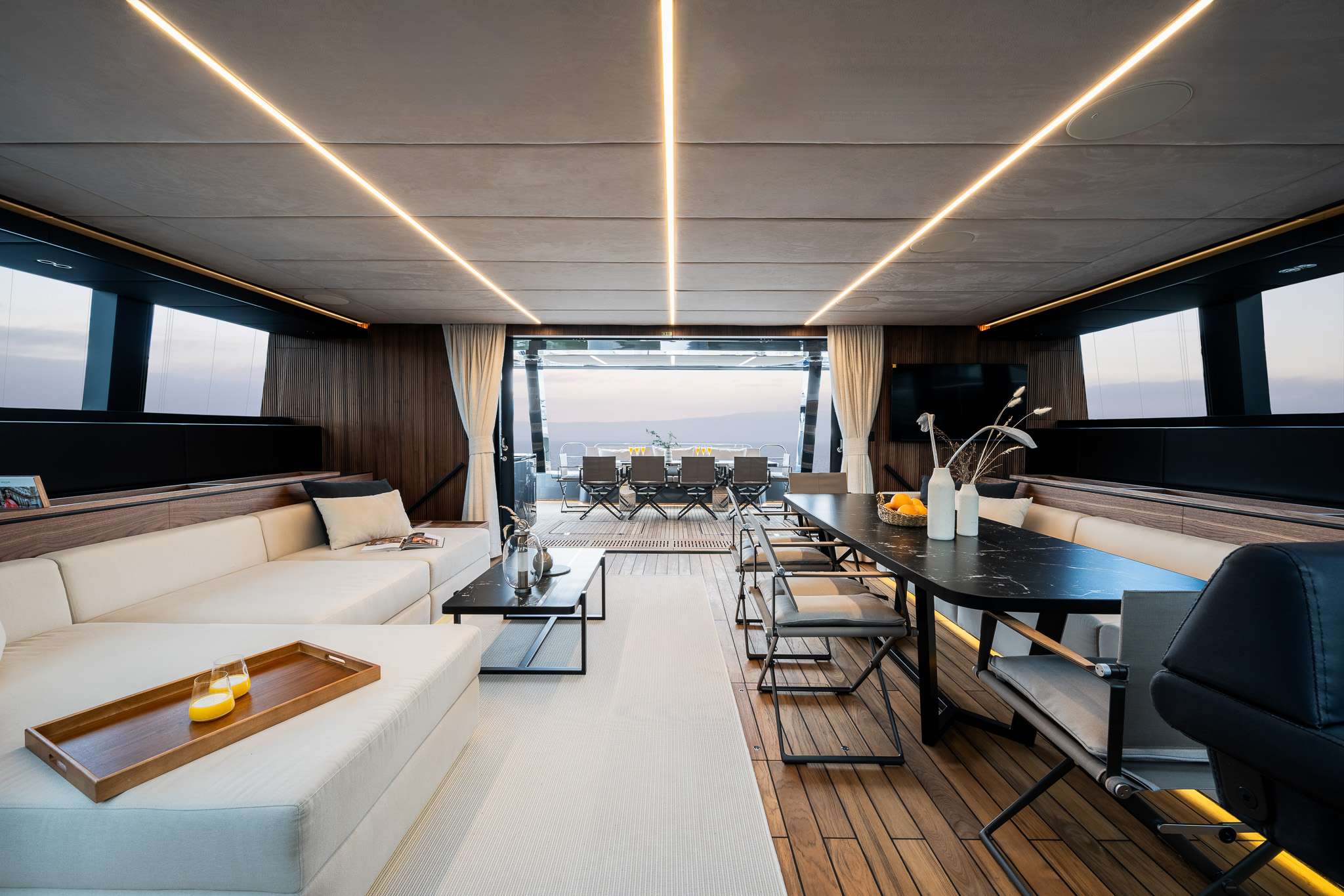 DOUBLE HAPPINESS yacht image 3