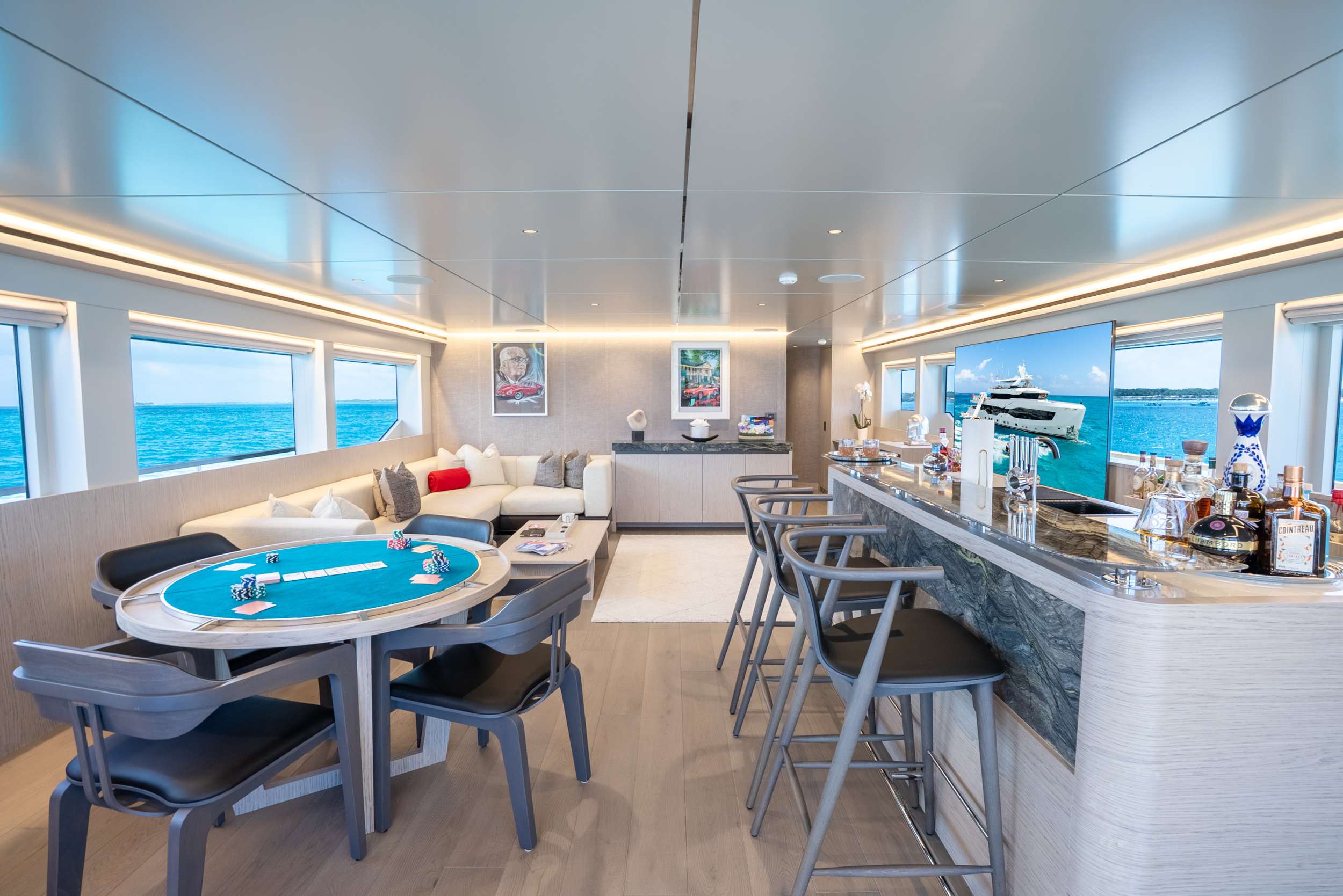 EAU LA LA yacht image 5