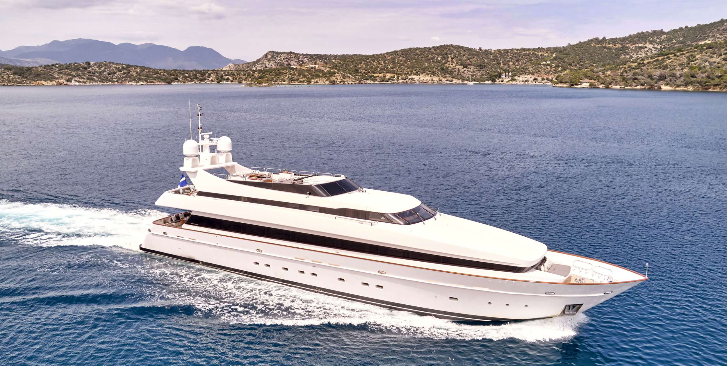 ELEMENT yacht image 1