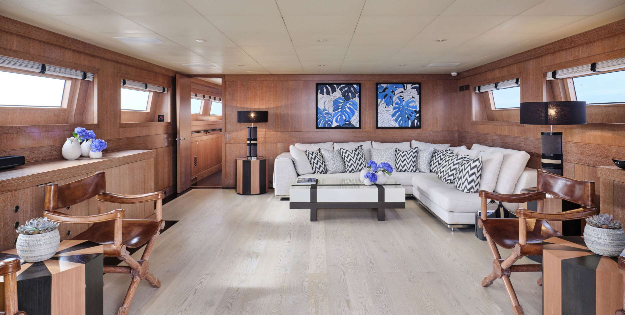Upper Deck Salon