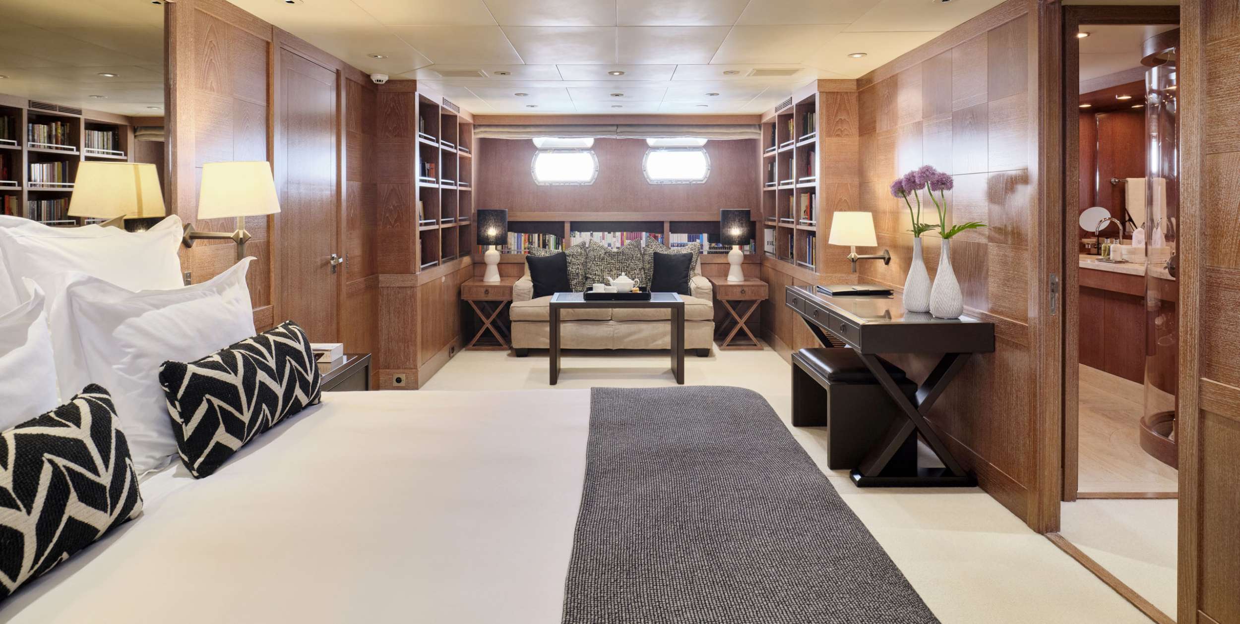 Master Suite -Lower deck
