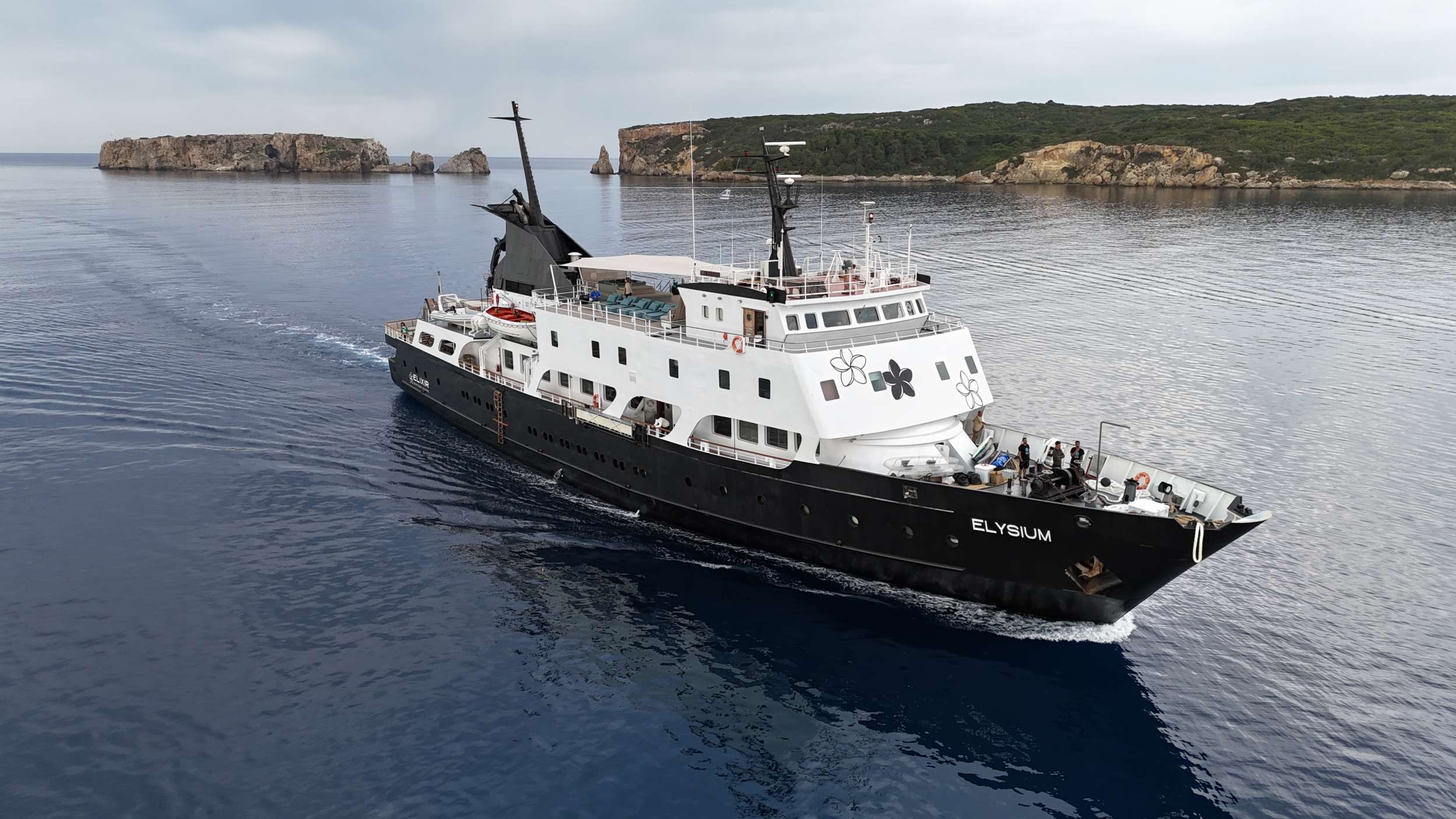 ELYSIUM yacht image 1