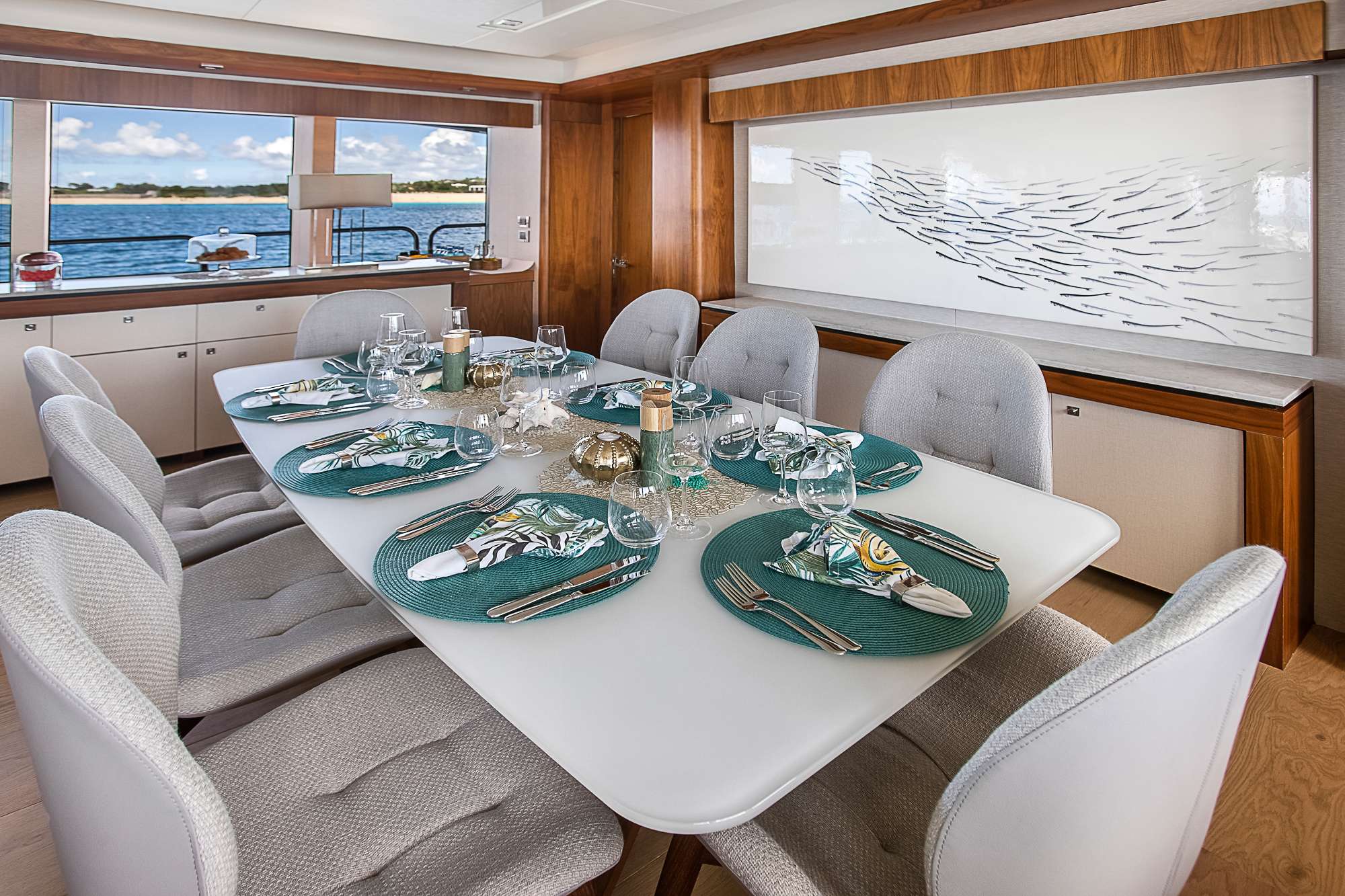 EVEREAST yacht image 3
