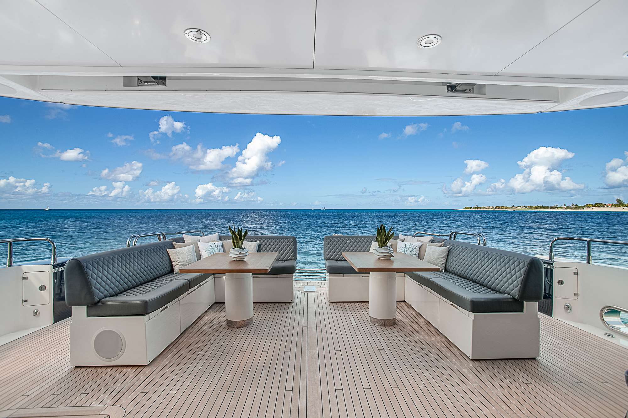 EVEREAST yacht image 4
