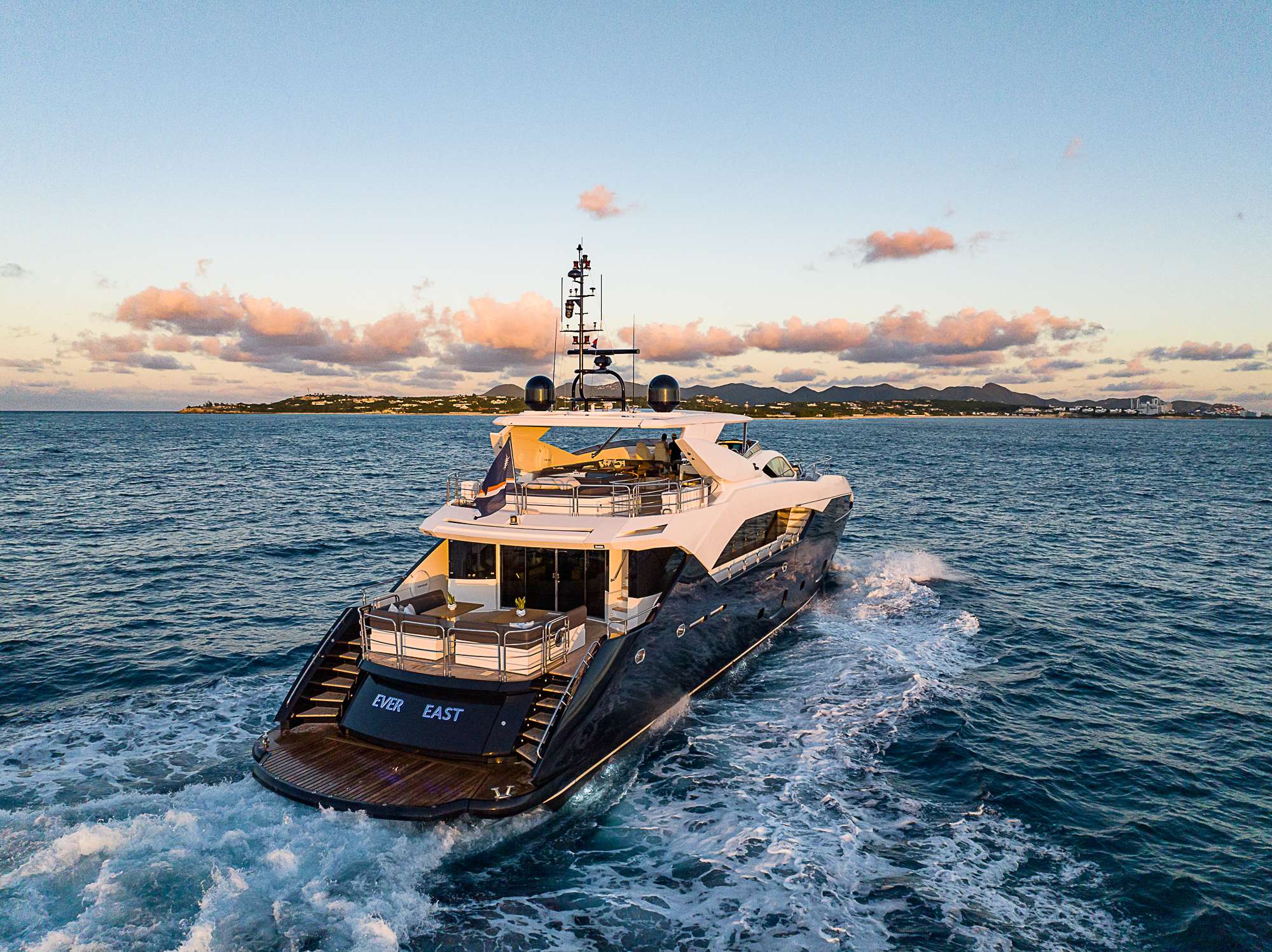 EVEREAST yacht image 15