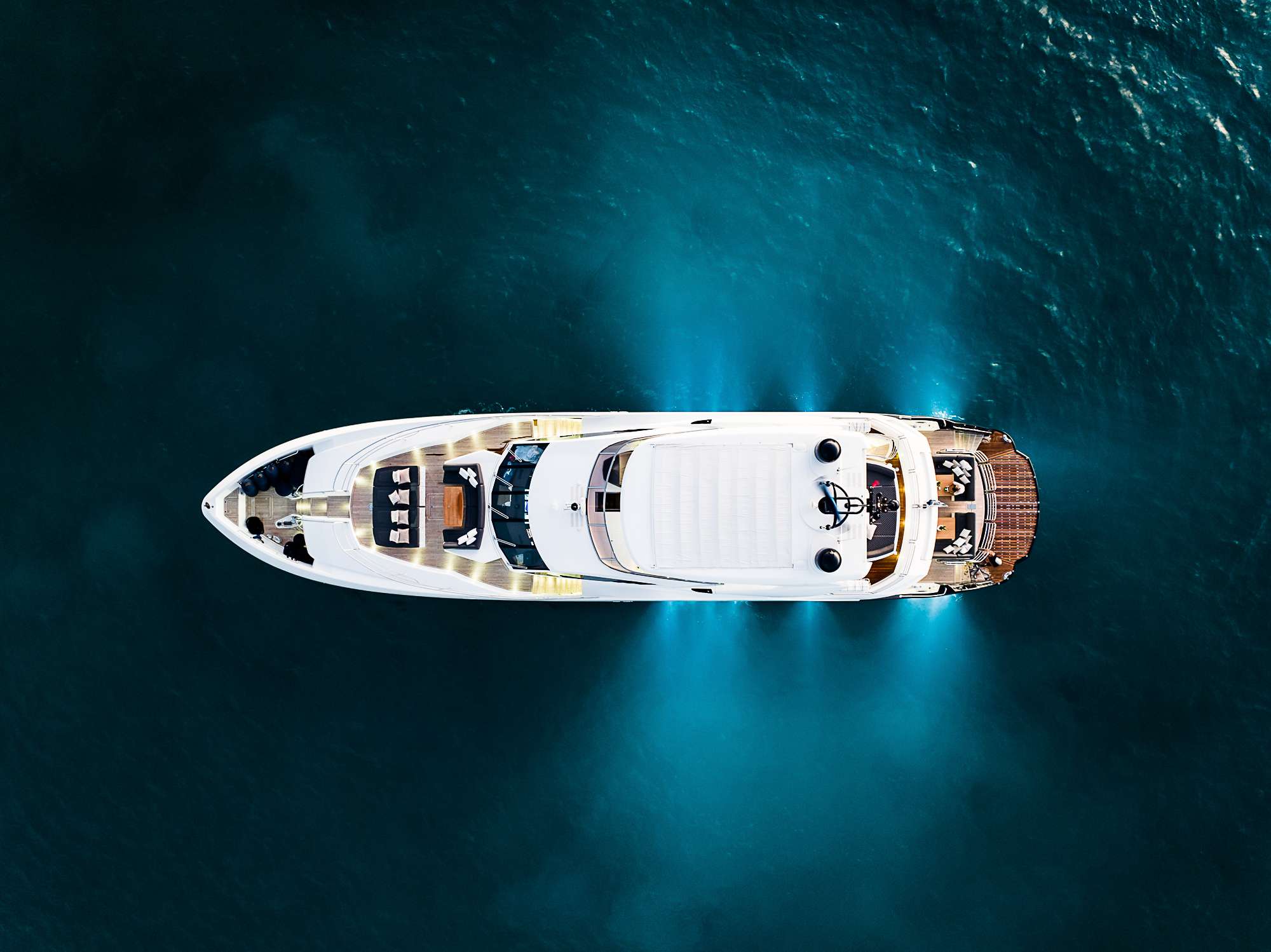 EVEREAST yacht image 16