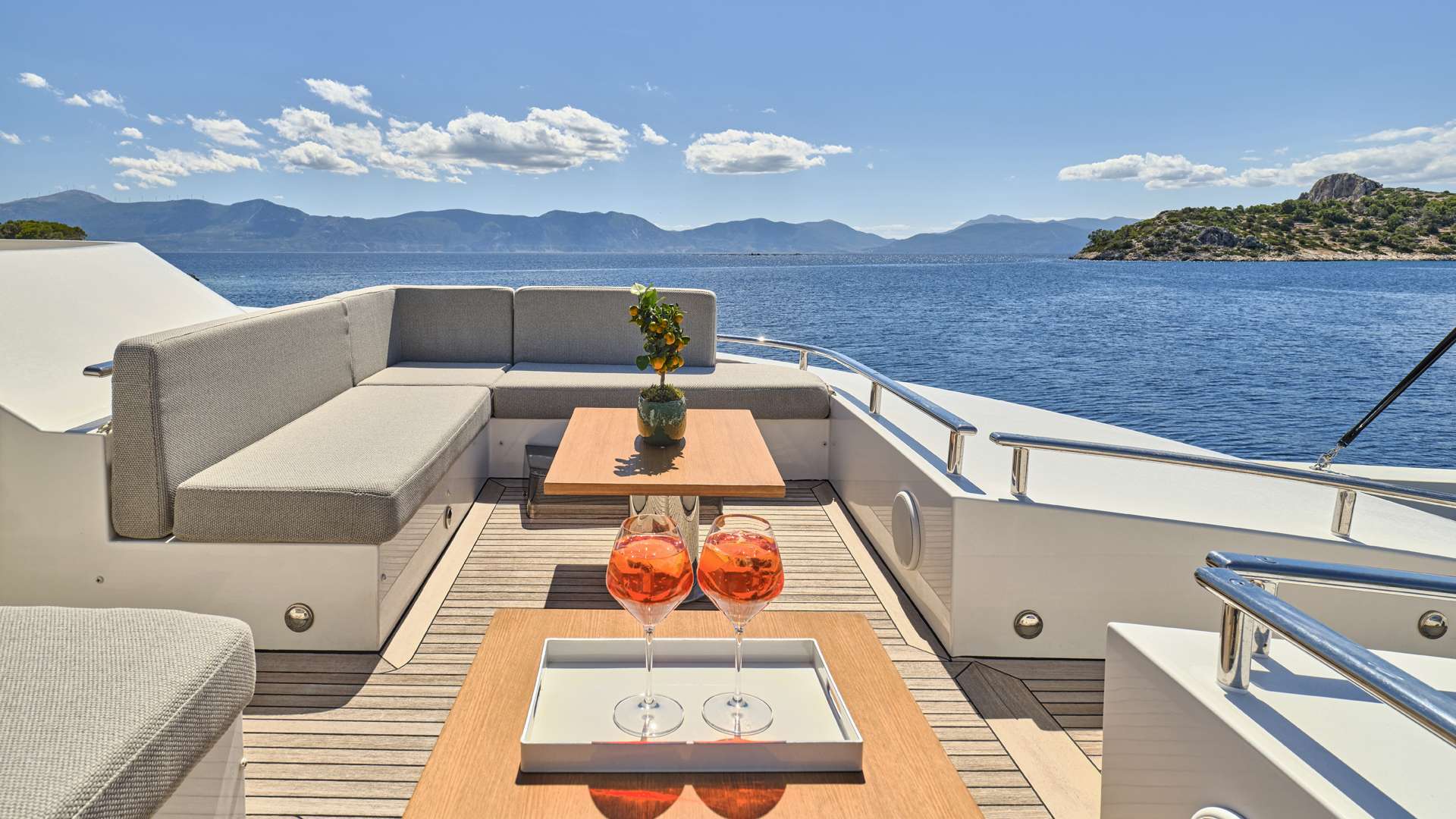 Bow lounge area