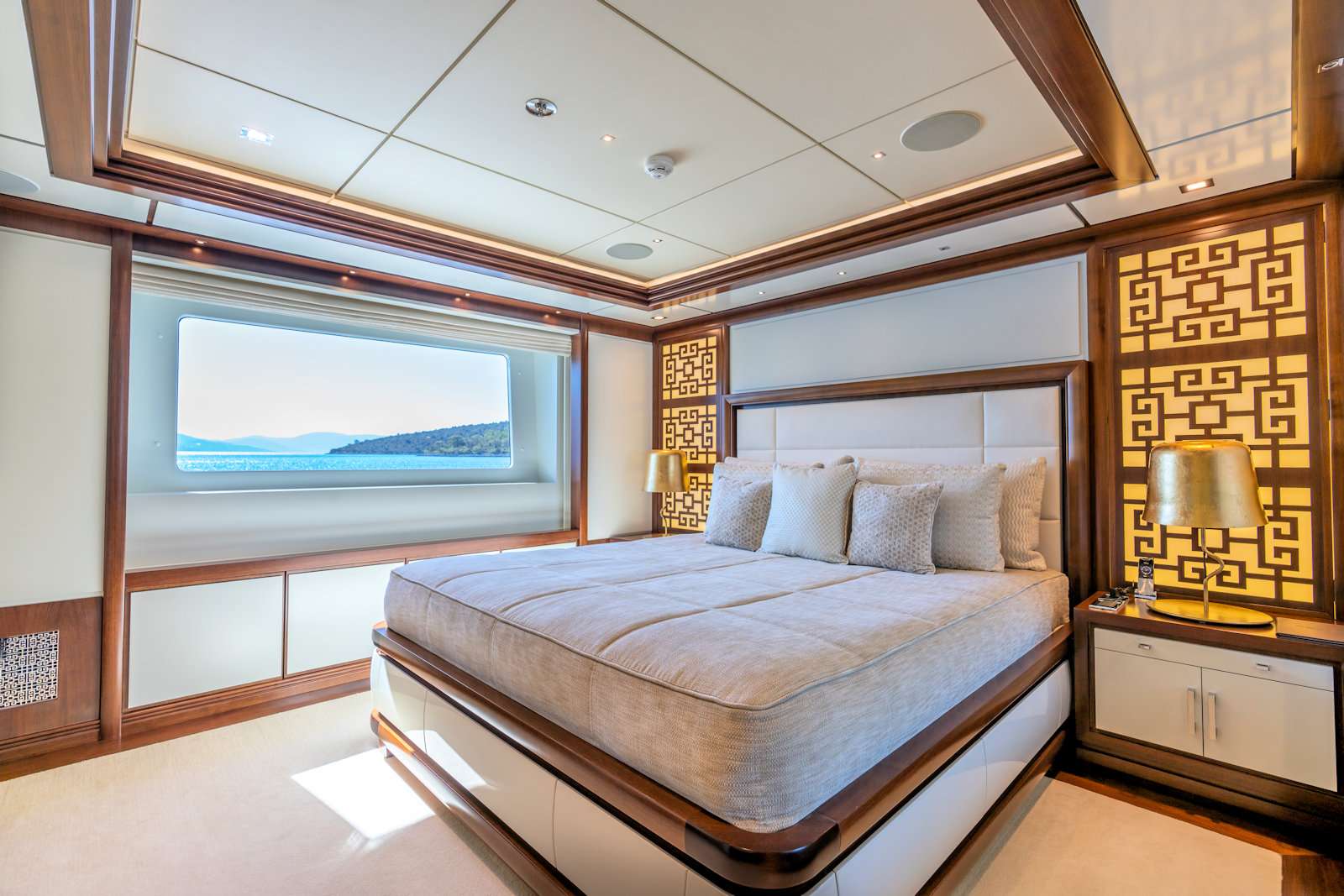 IMMERSIVE yacht image 8