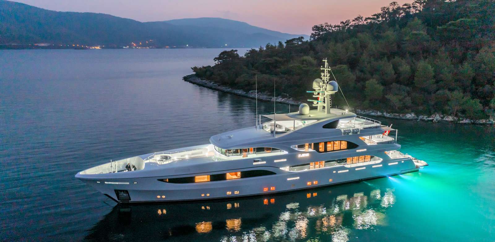 IMMERSIVE yacht image 10