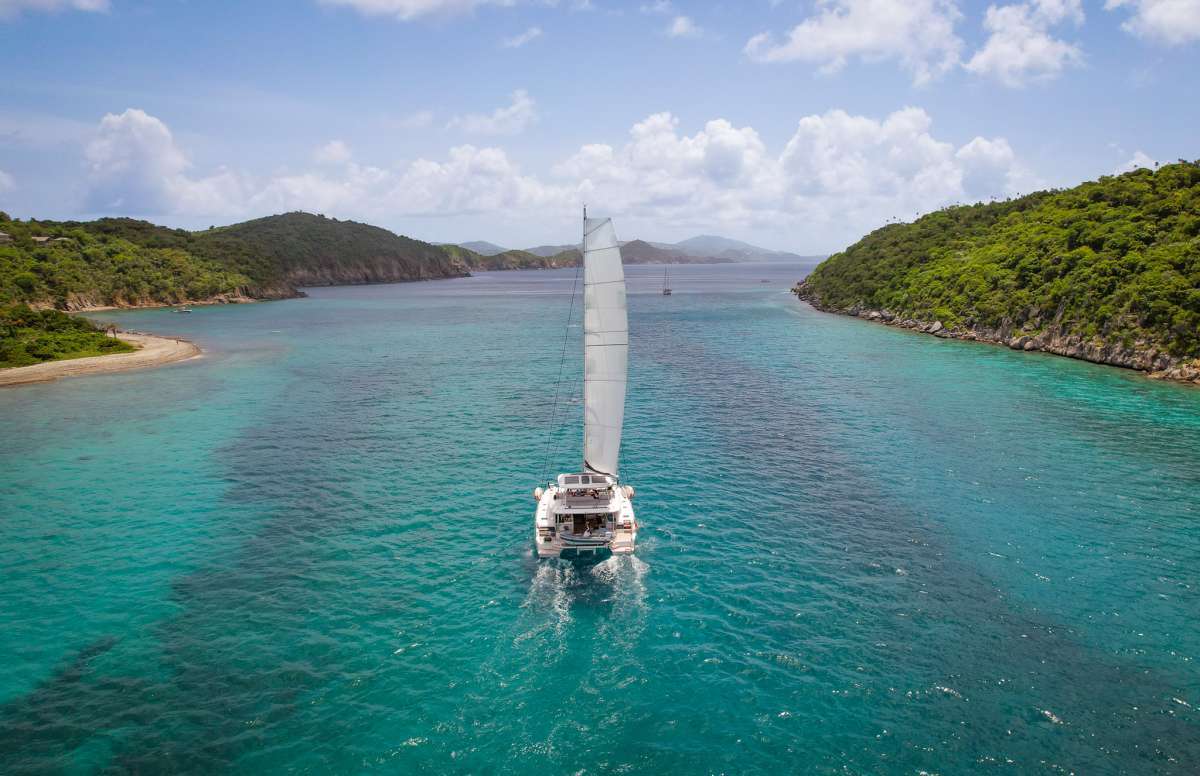 ISLAND HOPPIN' 55 yacht image 19