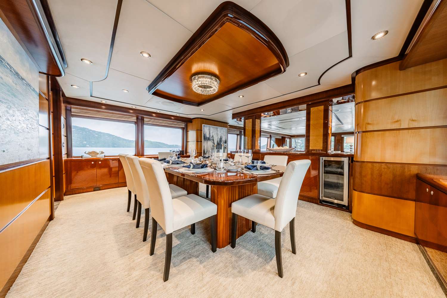 JUST ENOUGH yacht image 2