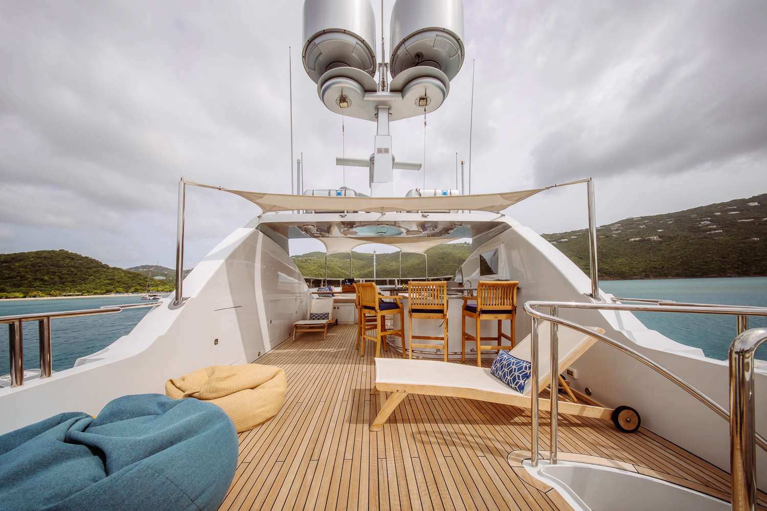 JUST ENOUGH yacht image 9