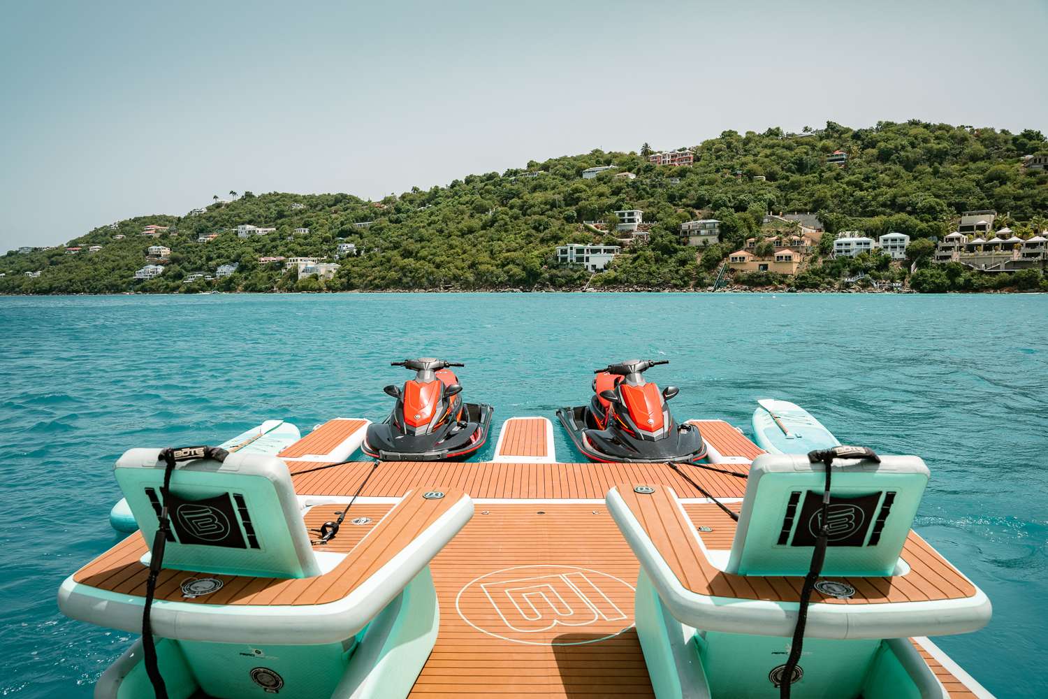 JUST ENOUGH yacht image 12