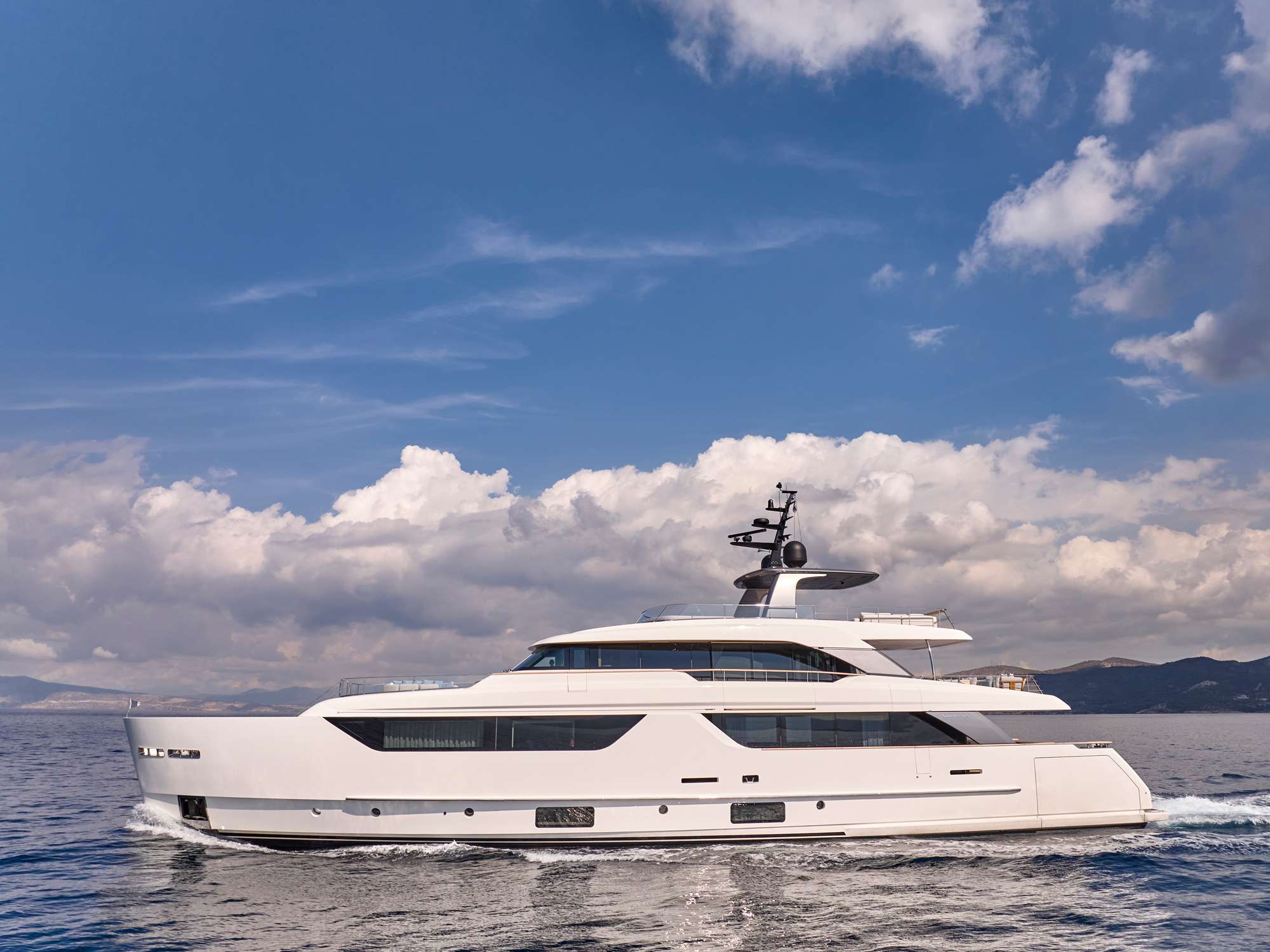 K2 yacht image 1