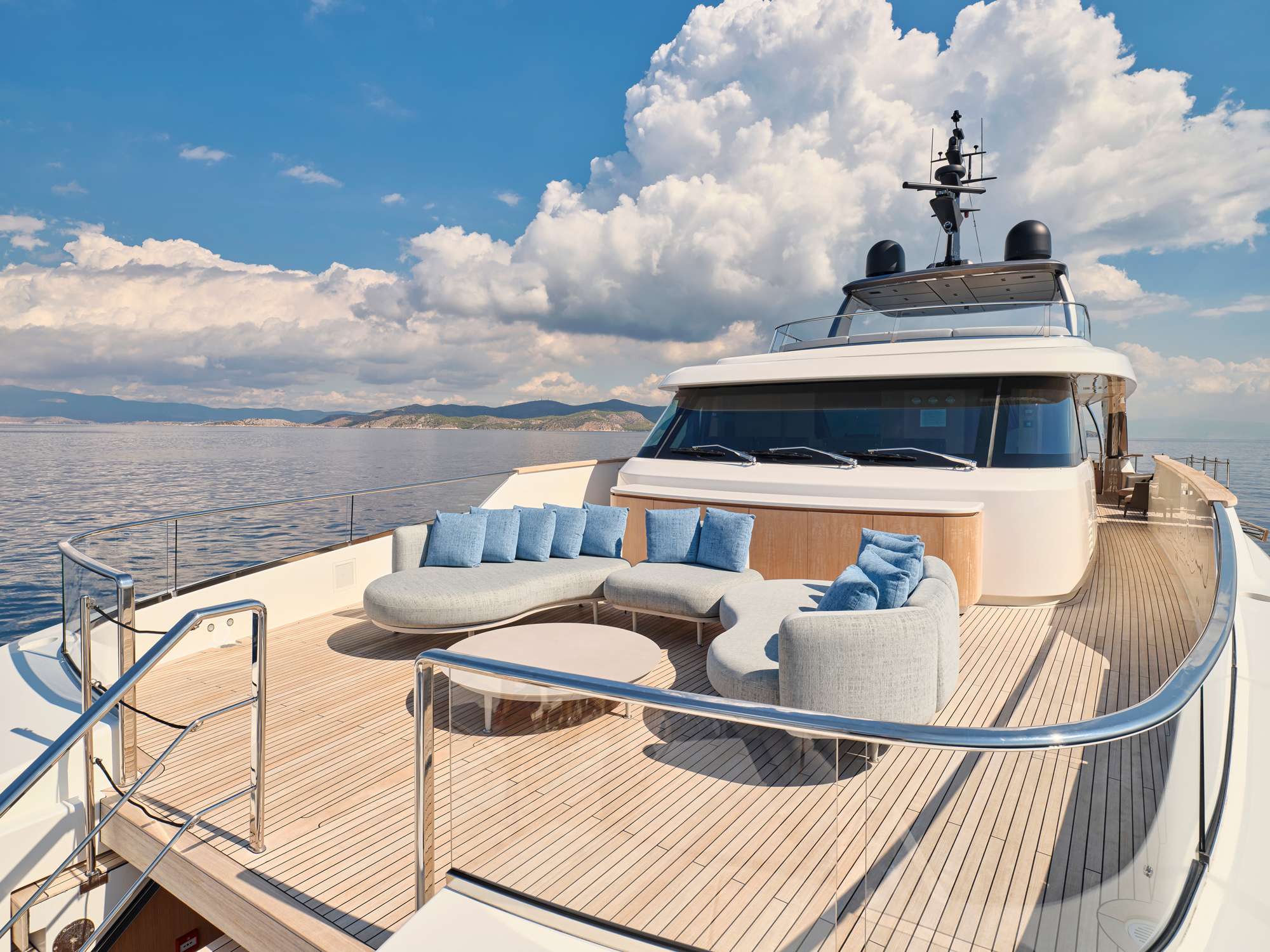 K2 yacht image 12