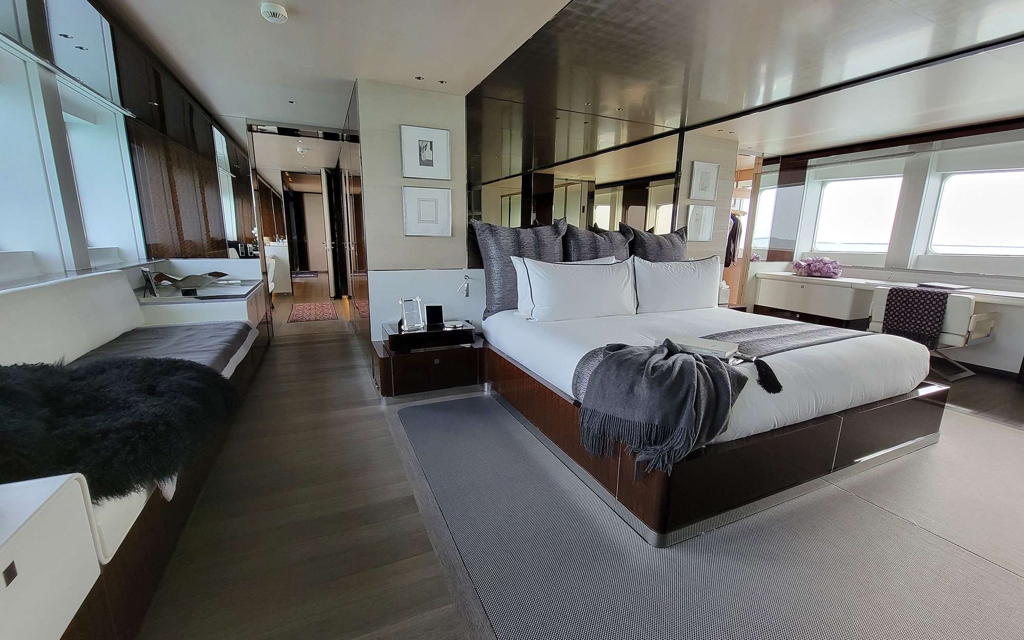Owners Stateroom (on deck)