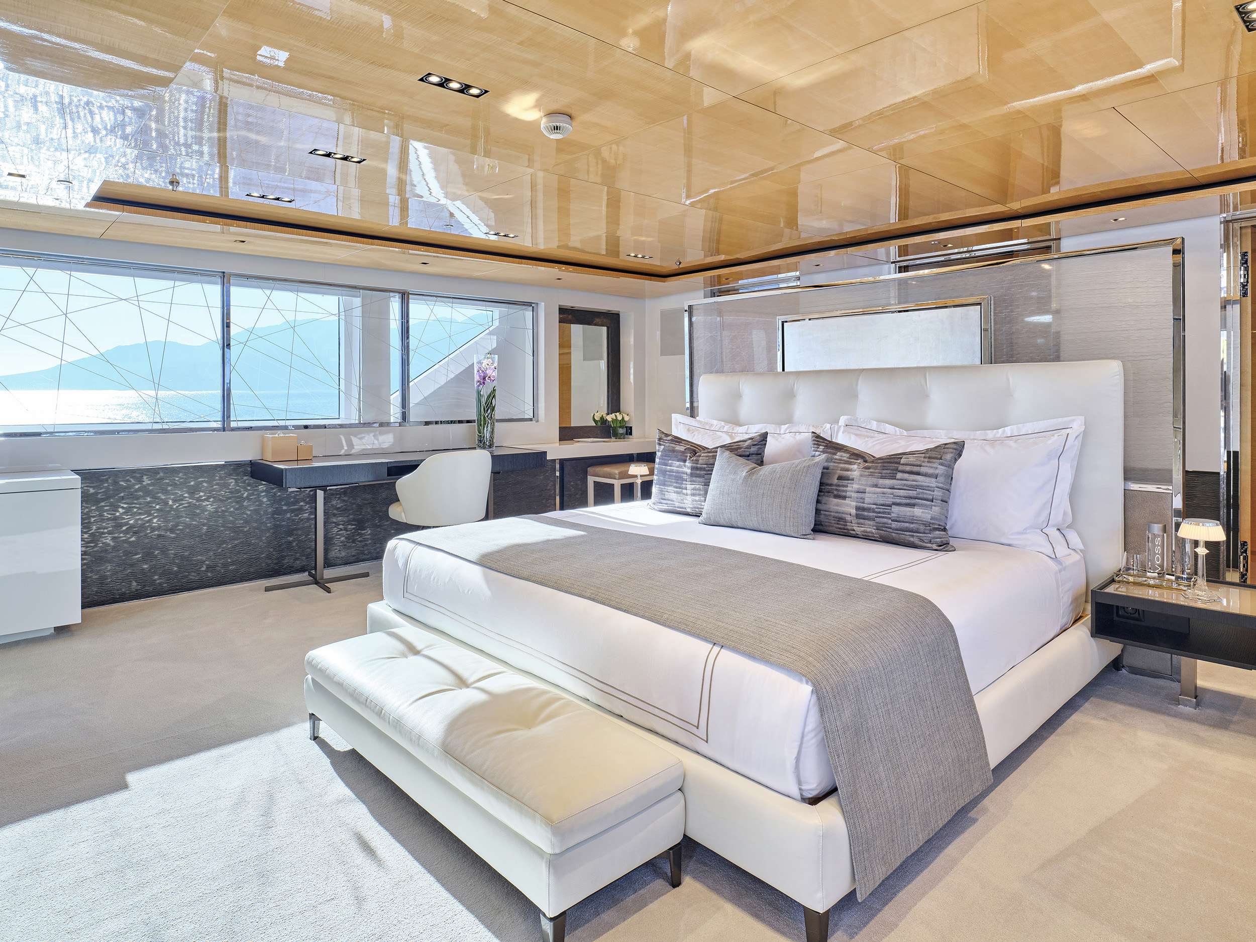 LA PELLEGRINA 1 yacht image 6