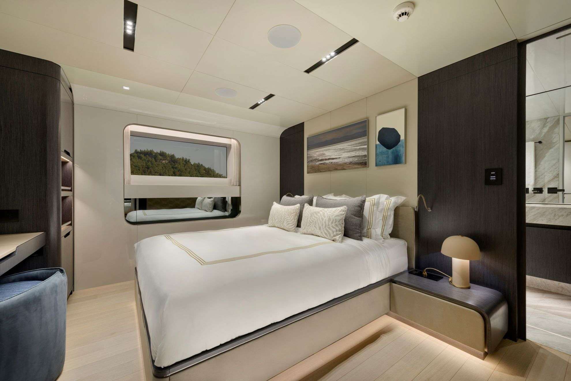 LEGASEA yacht image 9