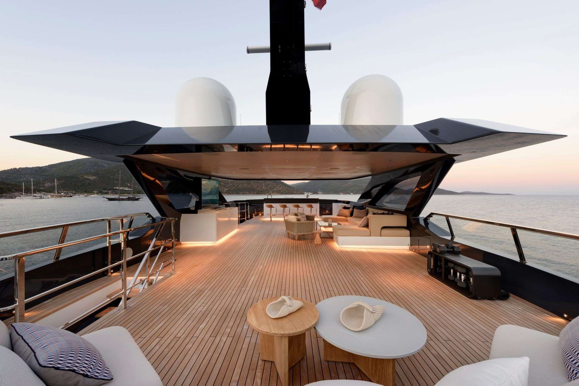 LEGASEA yacht image 13