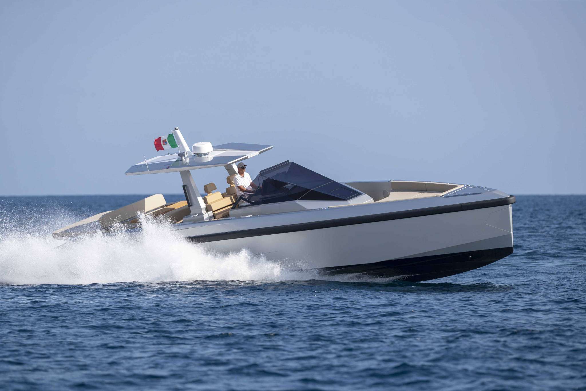 LEGASEA yacht image 17