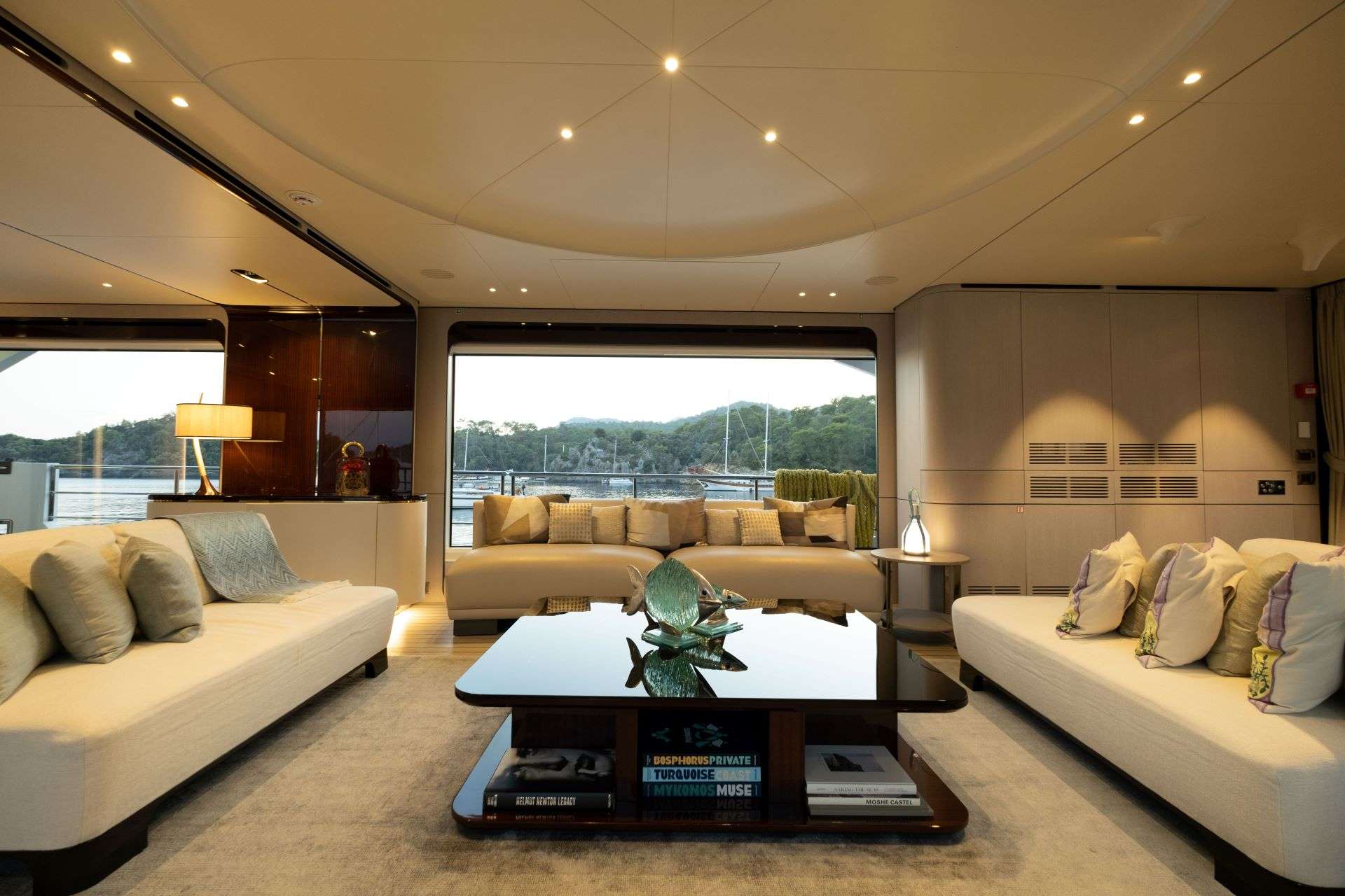 LOVE T yacht image 16