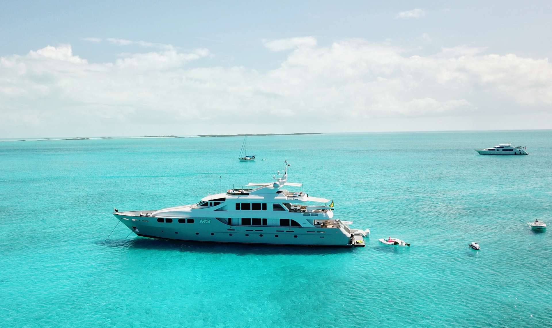 M3 yacht image 1