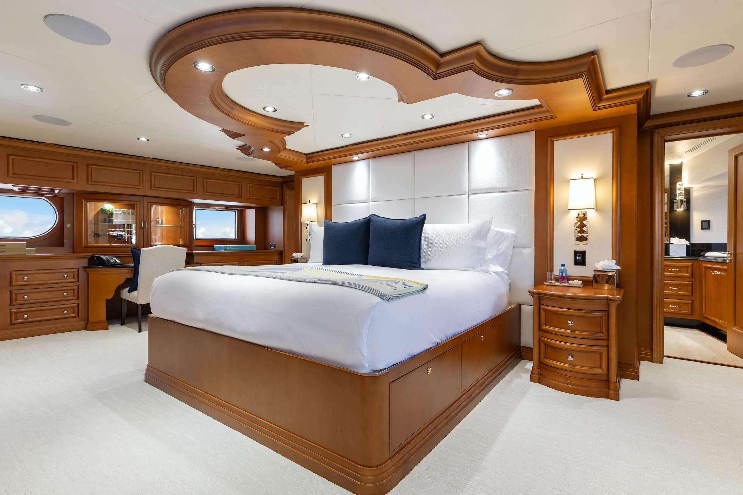 M3 yacht image 6