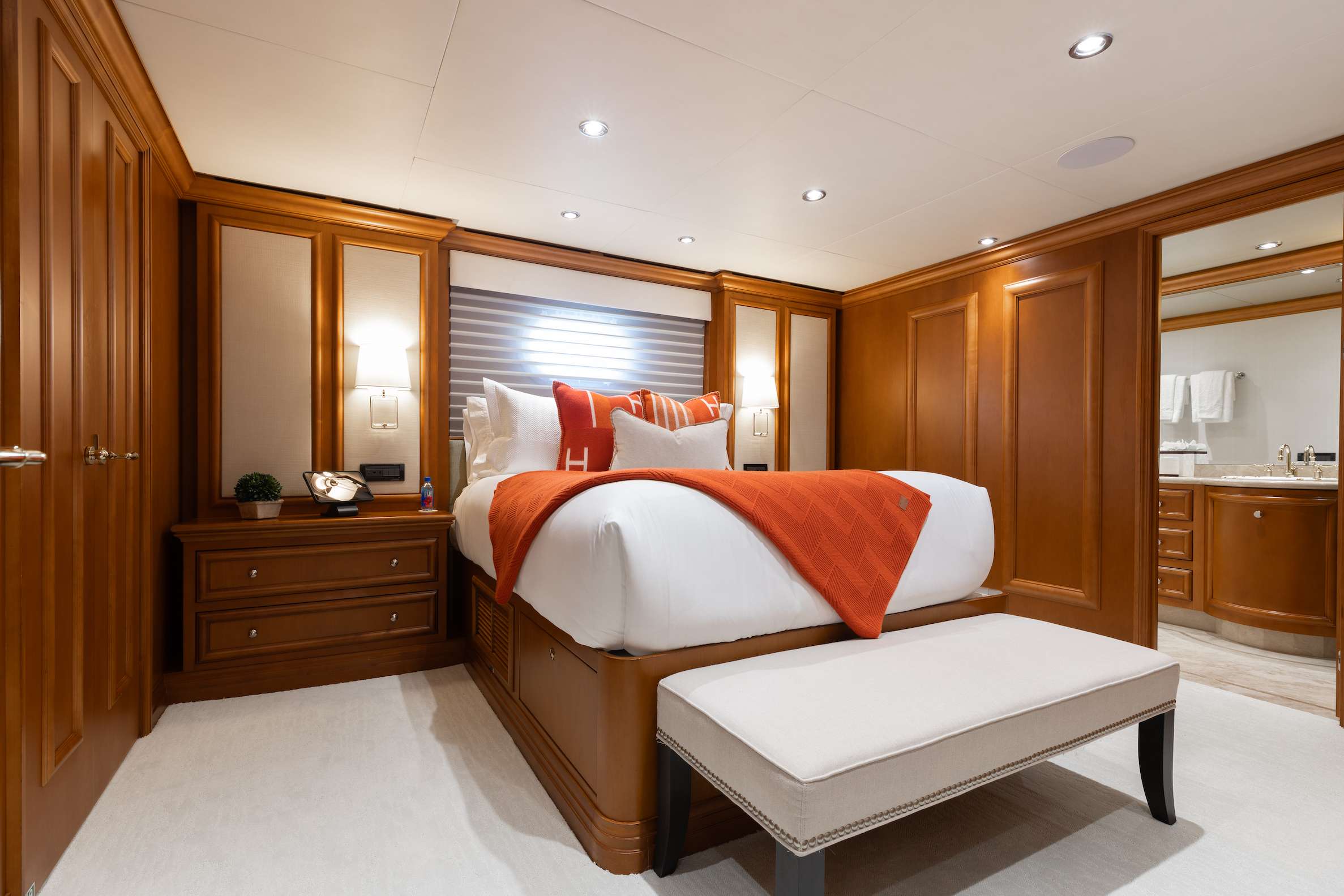 M3 yacht image 12