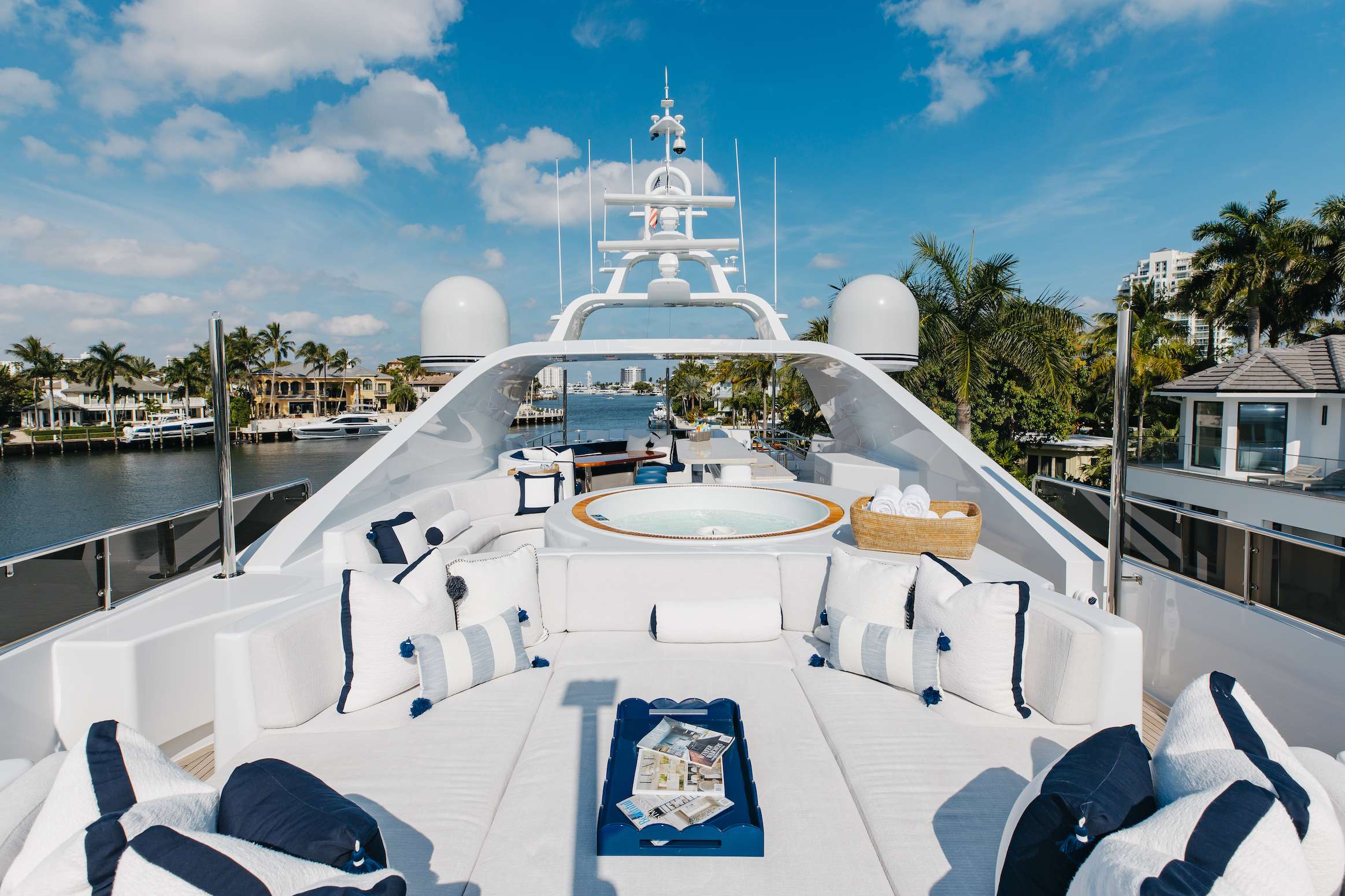 M3 yacht image 18