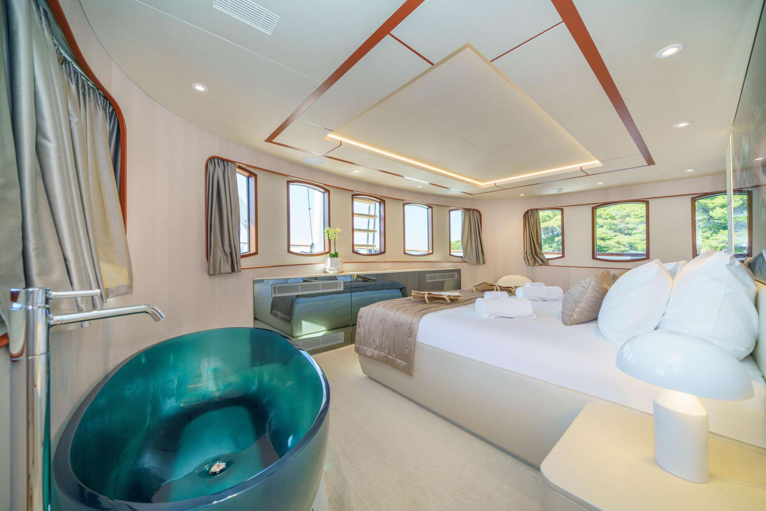 MAIA yacht image 6