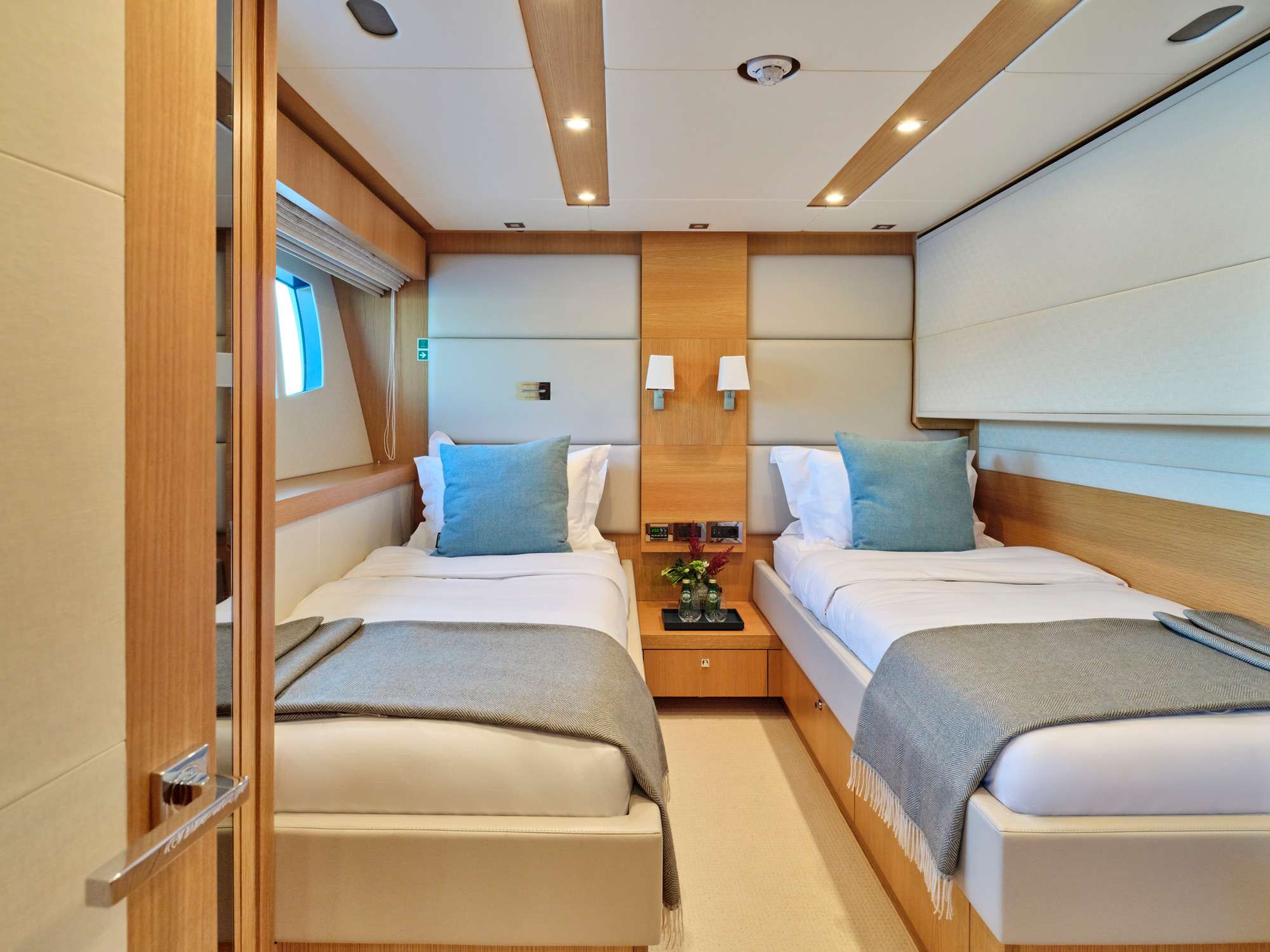 MAKANI II yacht image 11