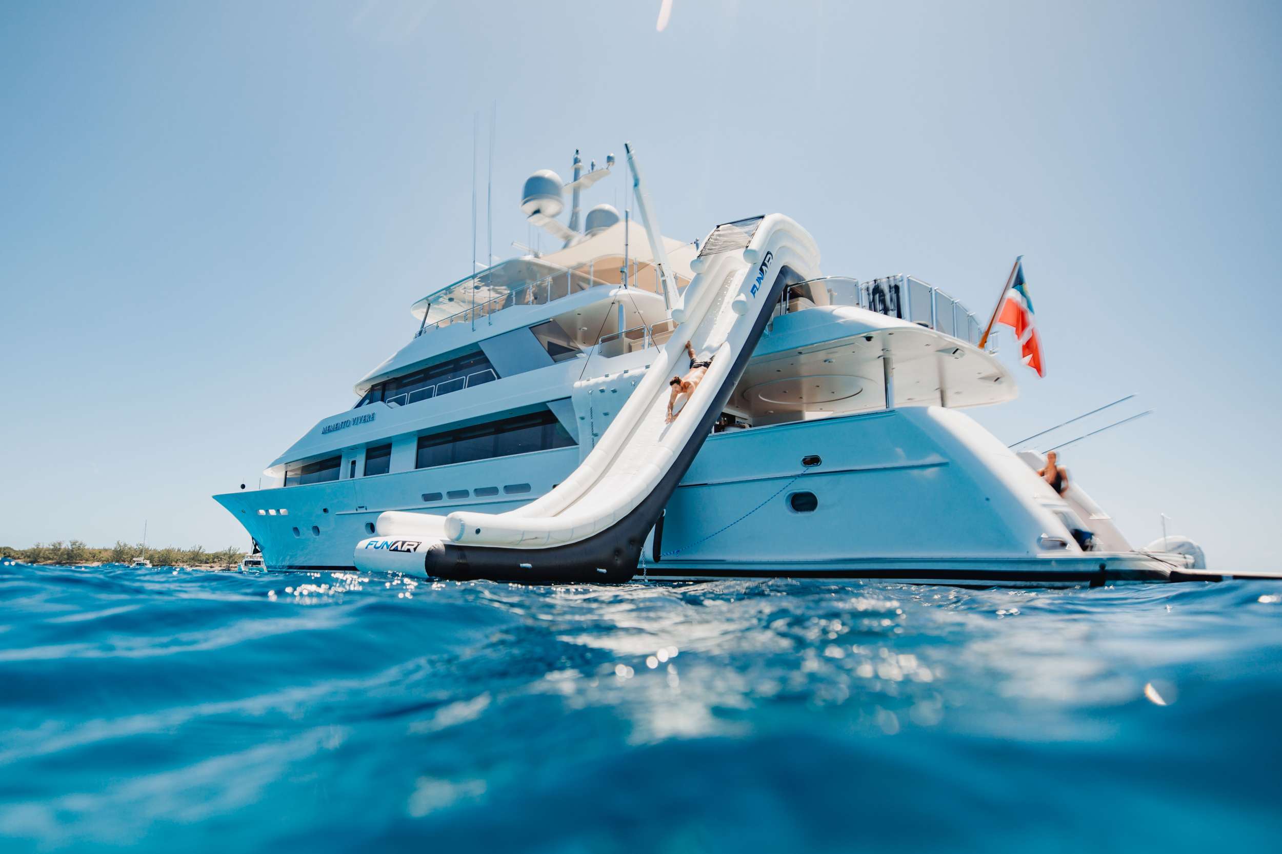 MEMENTO VIVERE yacht image 16