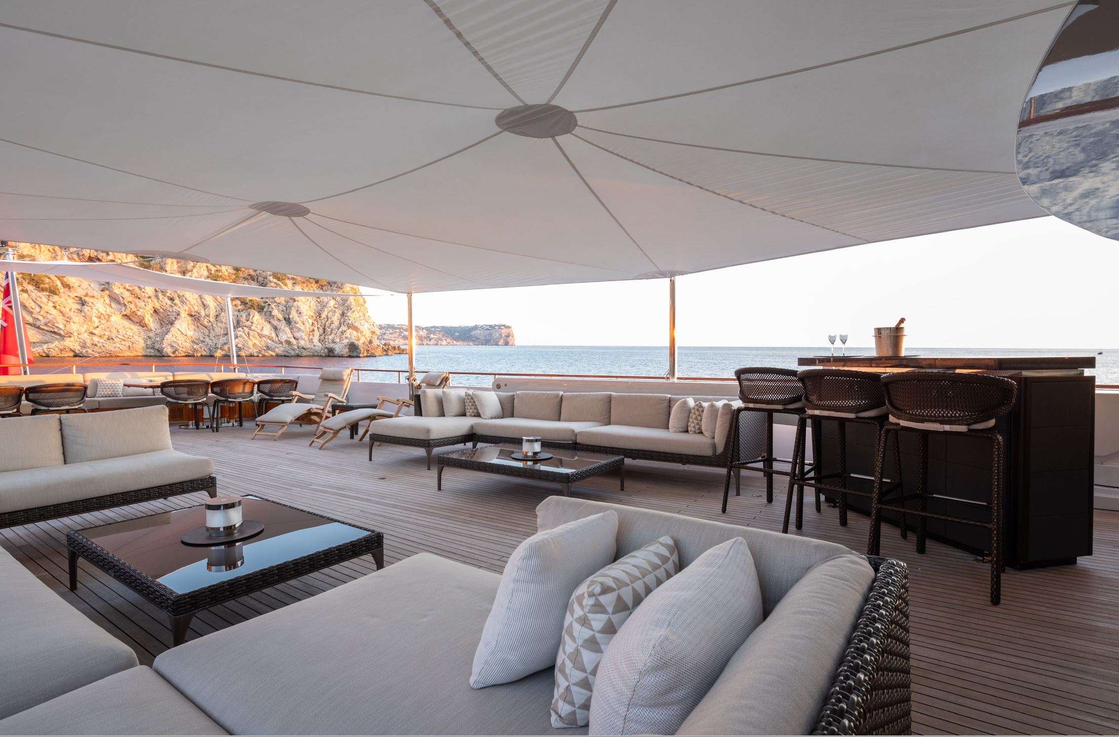 MIRAGE yacht image 5