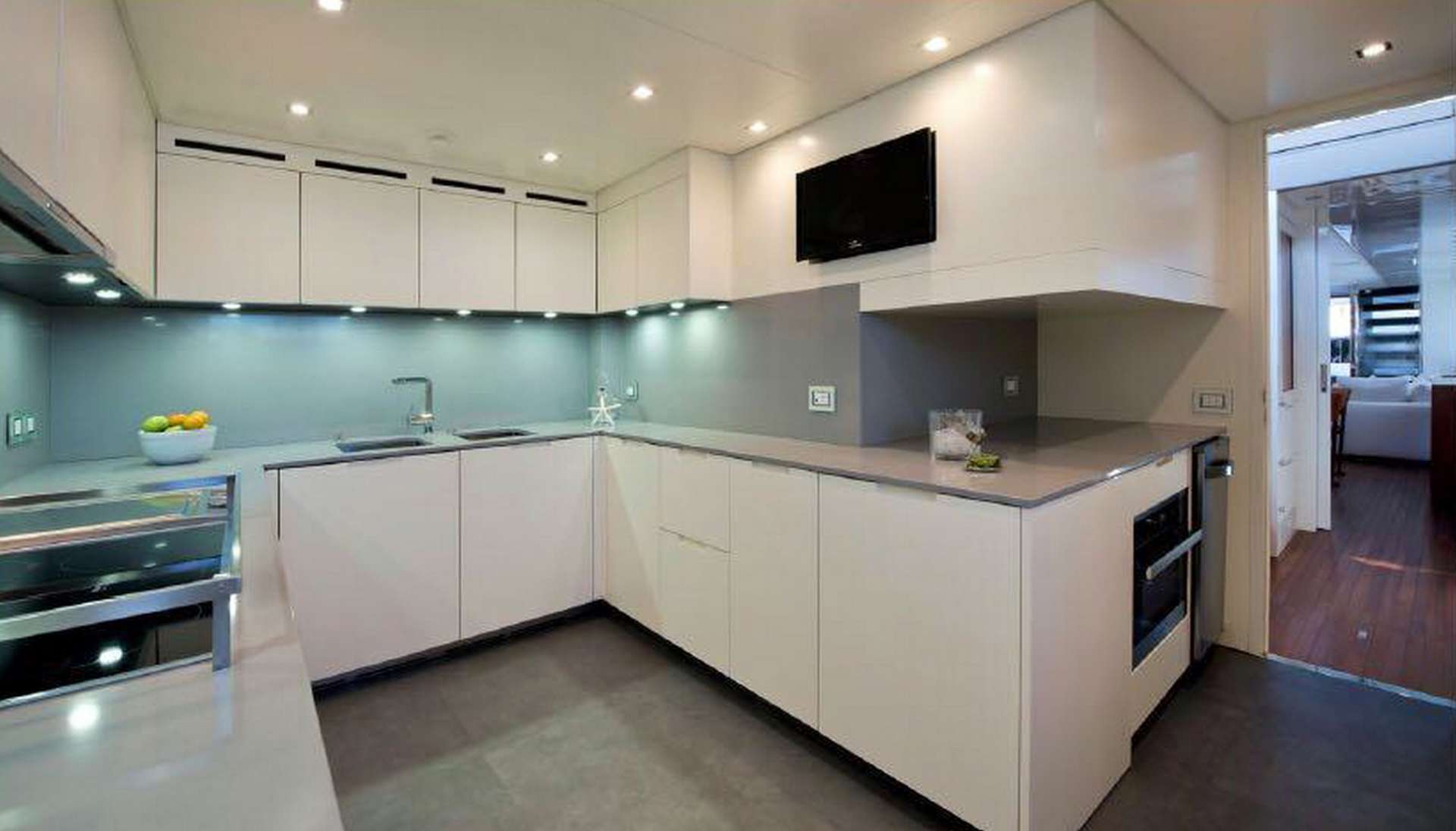 MORNING STAR yacht image 11