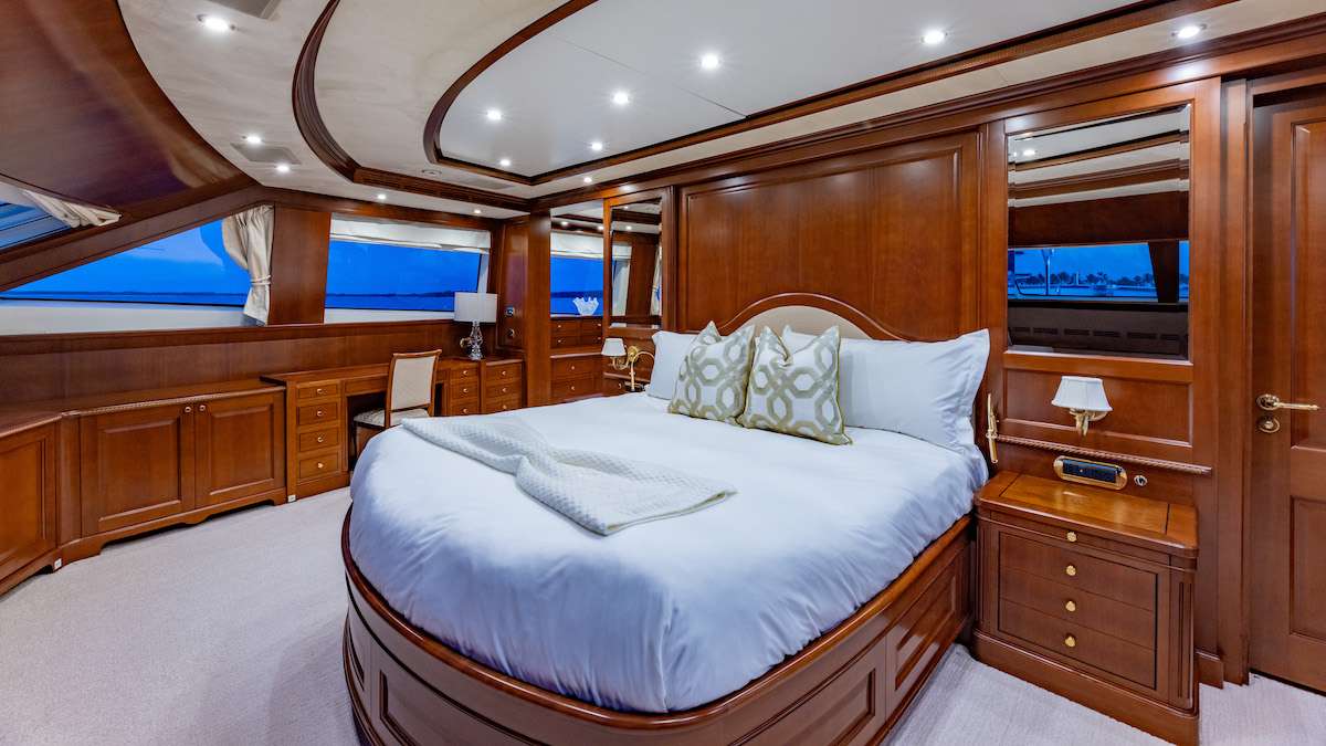 NAMASTE yacht image 6